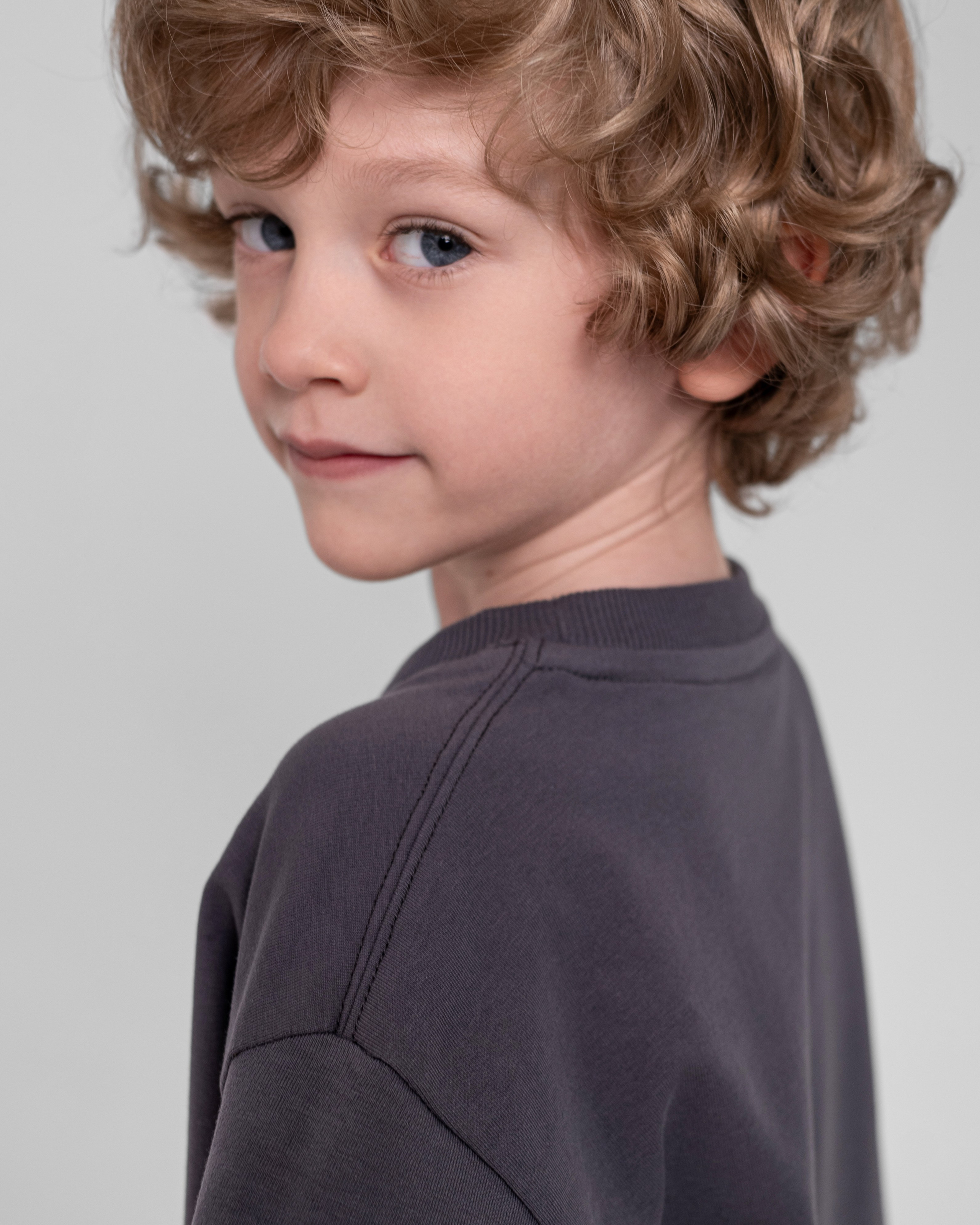 UniOn (каталог). Фотограф Москва Виктория Вишневская актерское / модельное портфолио