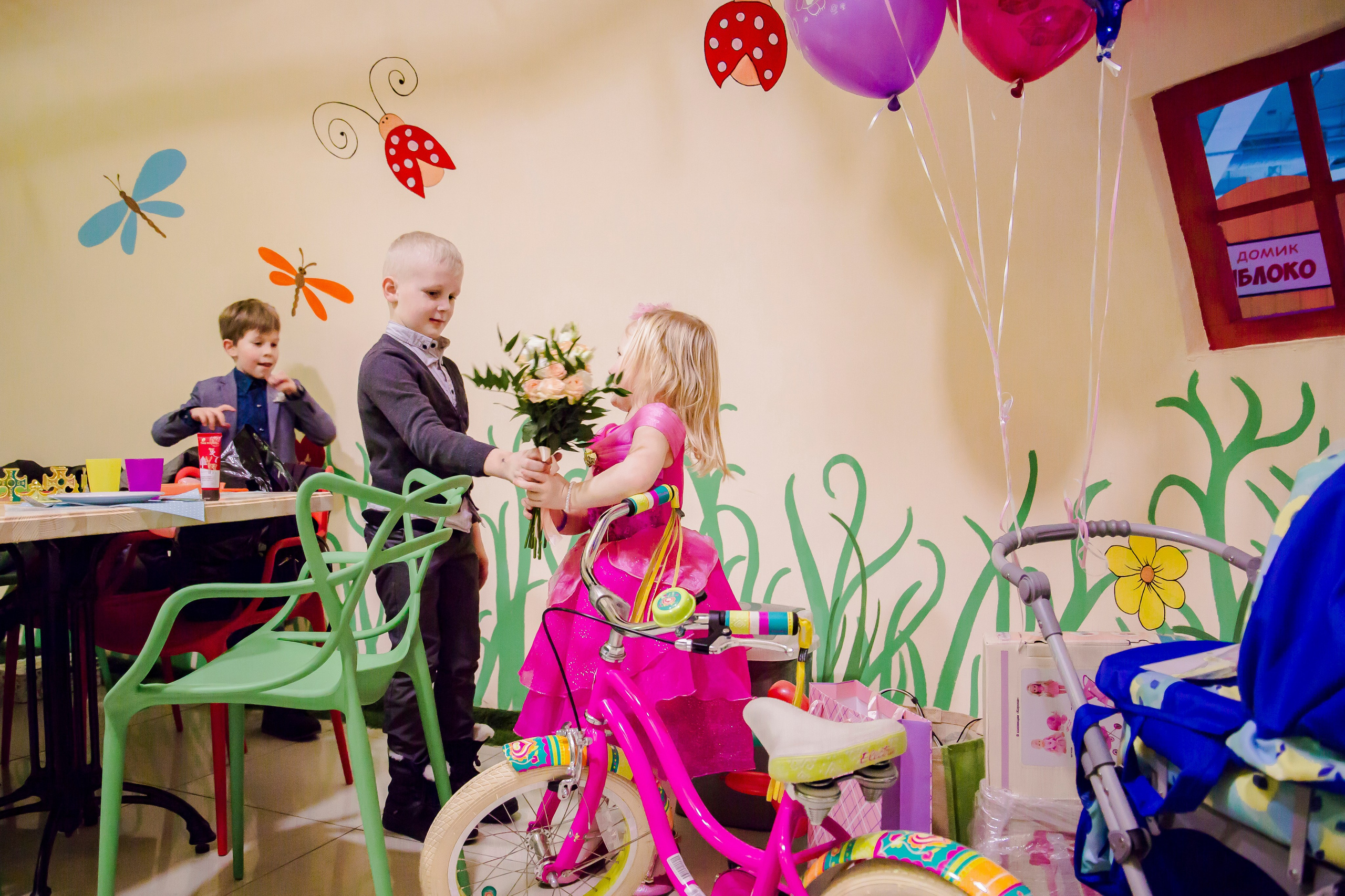 Альбомы детские др — 5 лет малышке в Хлоп Топ. Свадебный и семейный фотограф в Санкт-Петербурге Макеева Наталья