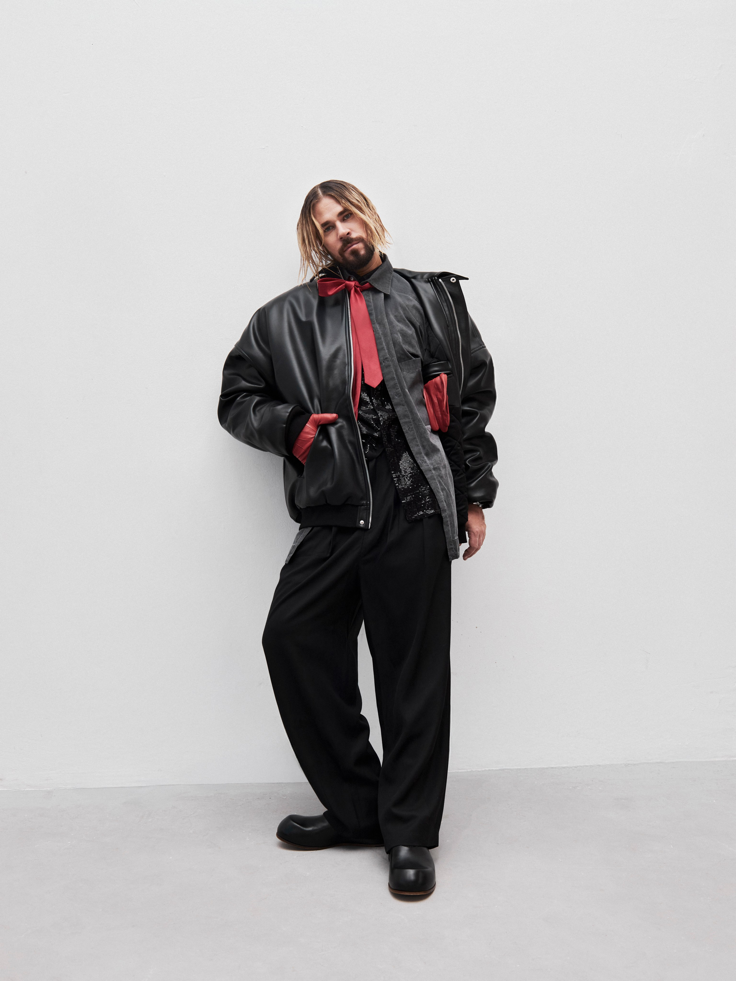 Максим Свобода. Jonyiti