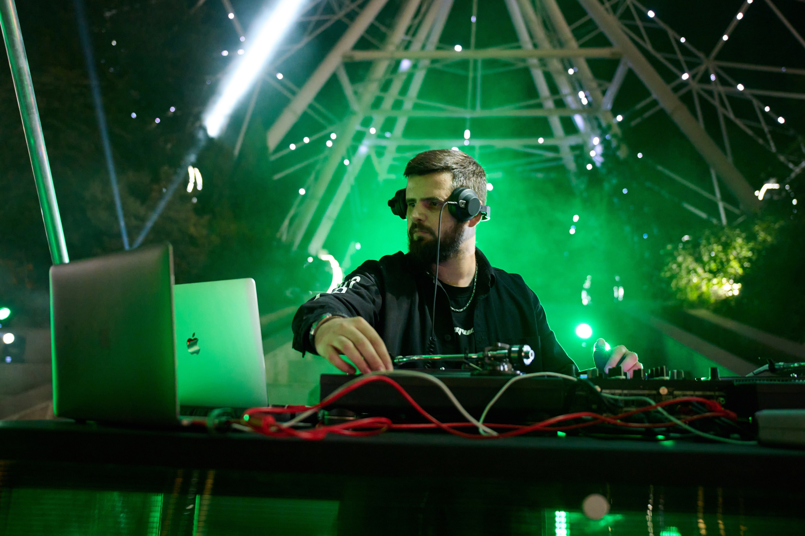 СБЕР базар на Театральной площади. Студия событий ДЕЙЗИ. Организация мероприятий. Свадебное агентство в Ростове-на-Дону. Свадебный организатор. Организация свадьбы под ключ