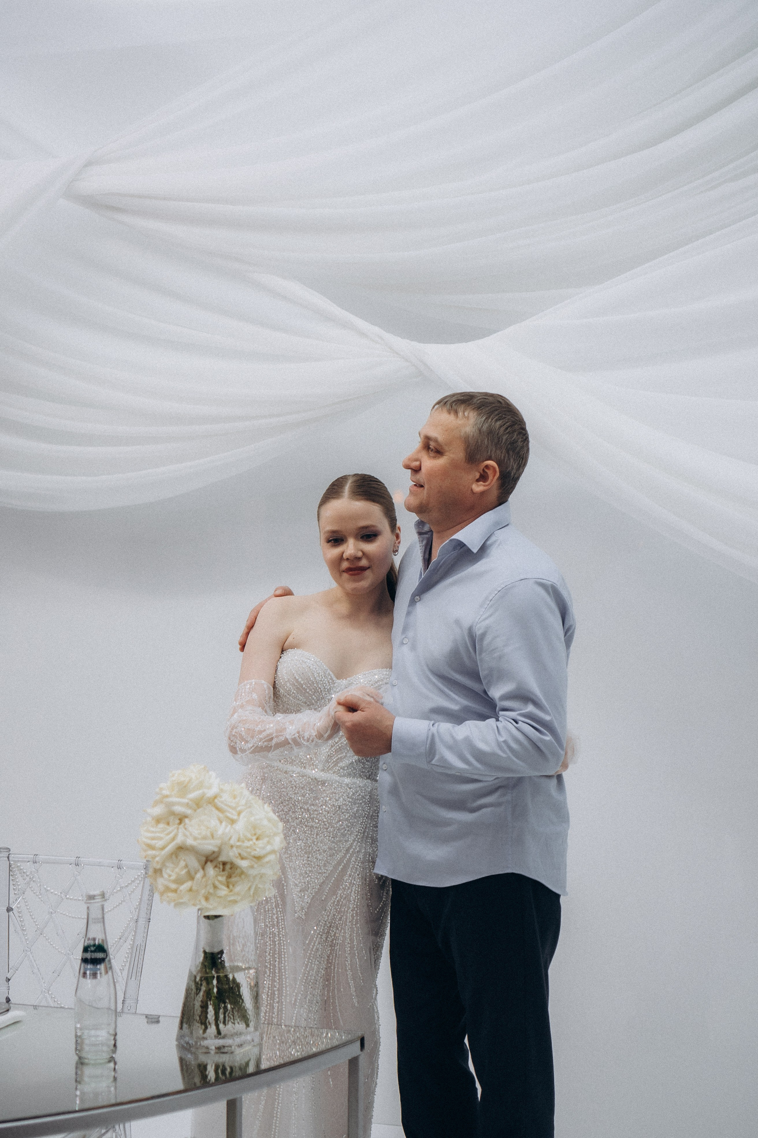 ТАНЕЦ С ПАПОЙ СВАДЕБНМ БАНКЕТЕ (СНЯТО В СИБИРЕ В НИЖНЕВАРТОВСКЕ). Профессиональный фотограф, Санкт-Петербург — Виктория Богомолова