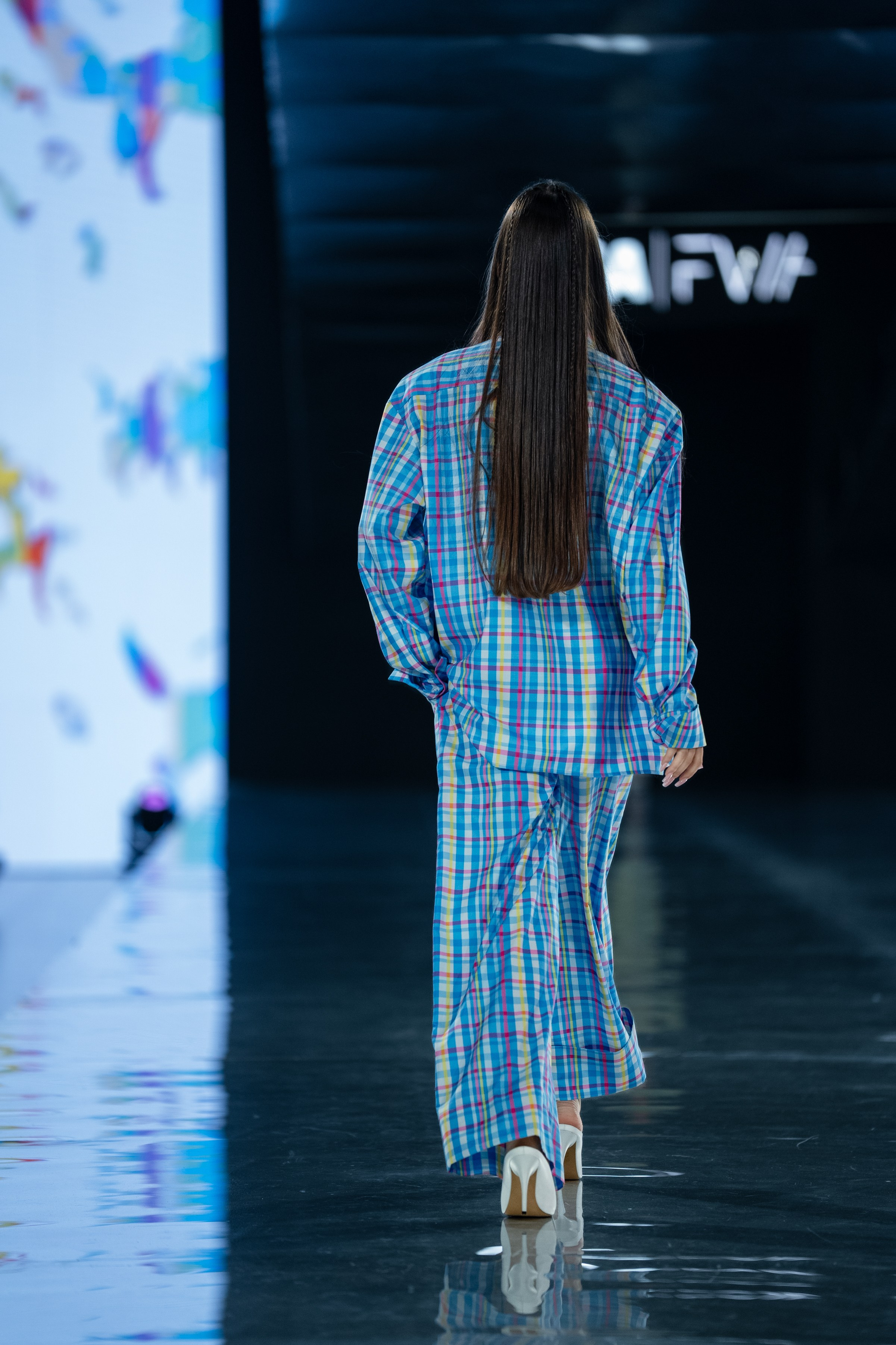 Visa Fashion Week Studio 4353. Сайт Алматинского НЮ АРТ, будуар и фэшн фотографа Дениса Карпенко