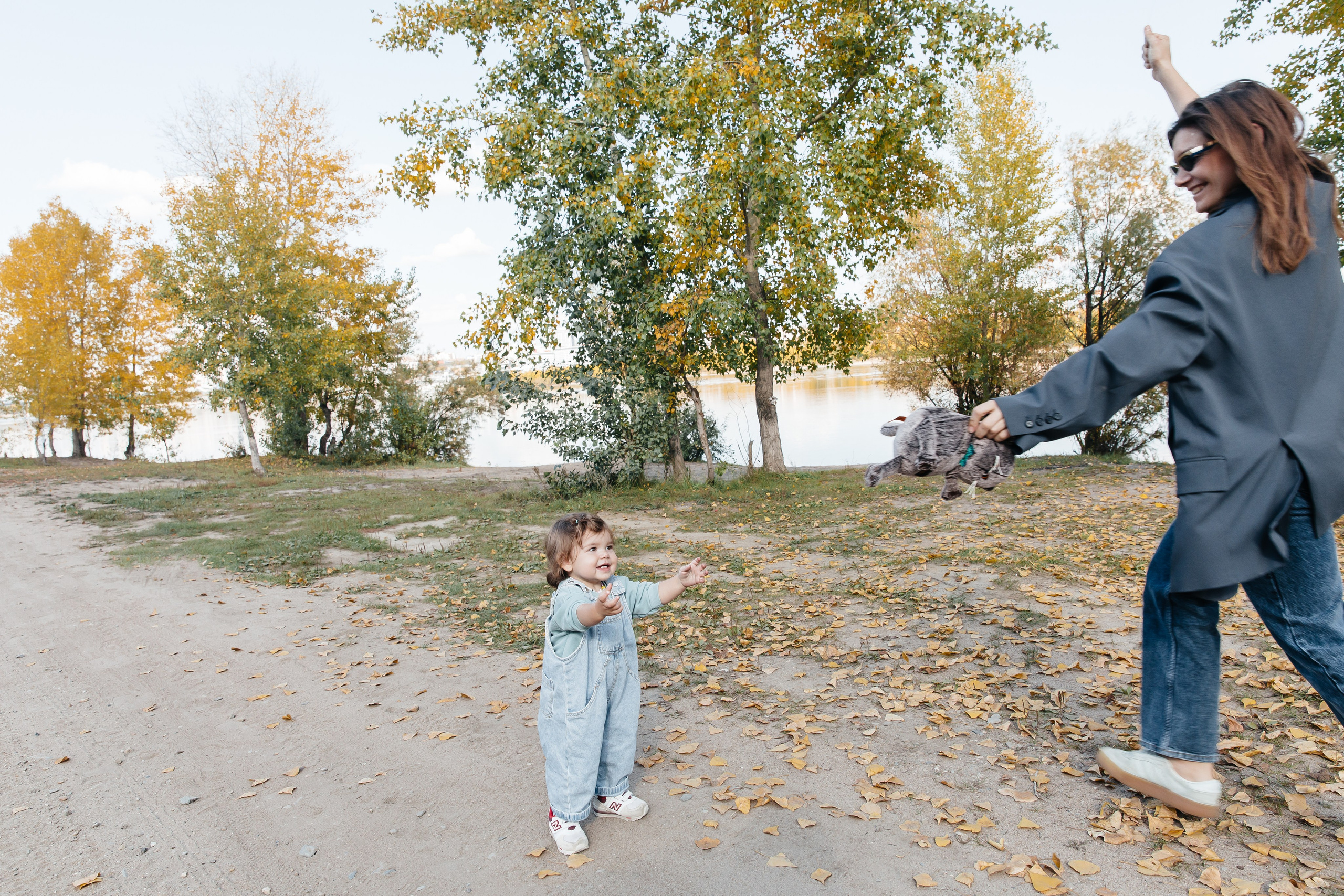 Выманивает из квартир природа нас на выходные. Осенний лес — особый мир. Ведут тропинки потайные…. Душевный фотограф Ваших самых ярких событий Марина Погребняк