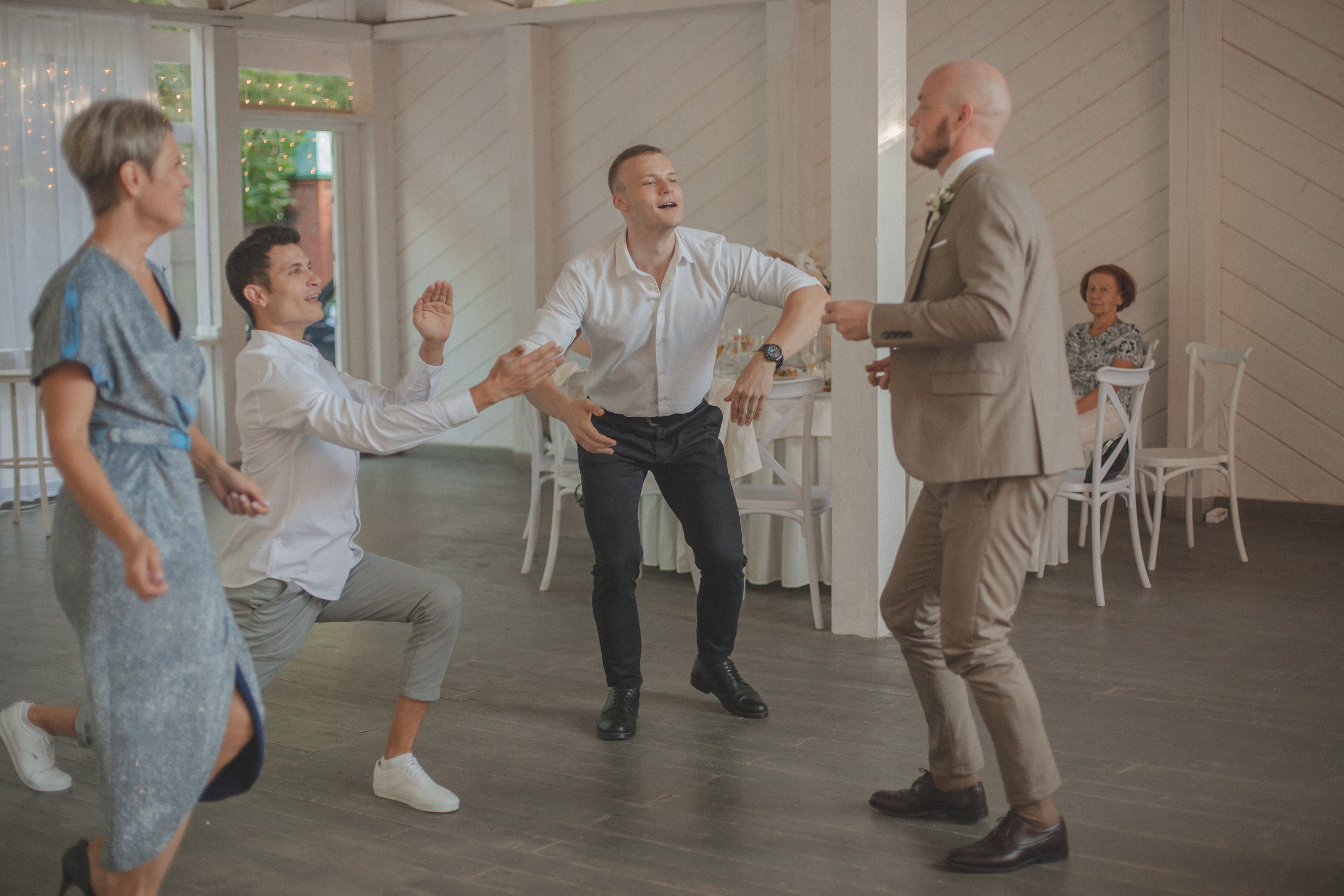 Арина и Вова. Ведущий на свадьбу в Москве Зубков Алексей