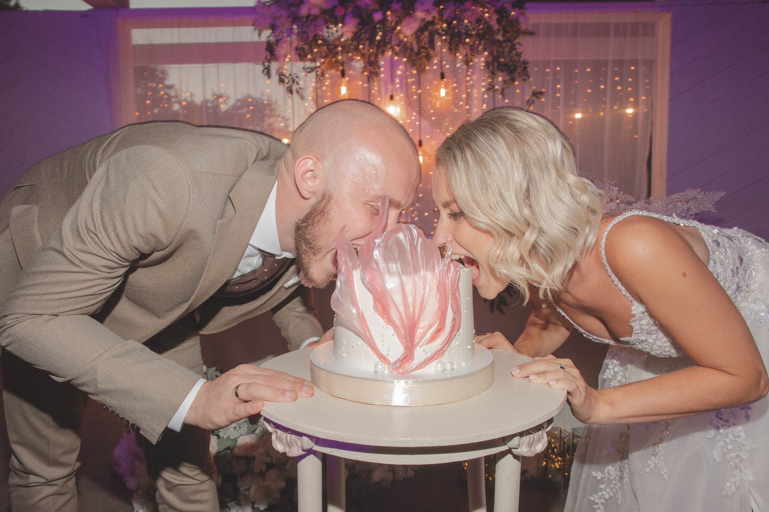 Арина и Вова. Ведущий на свадьбу в Москве Зубков Алексей