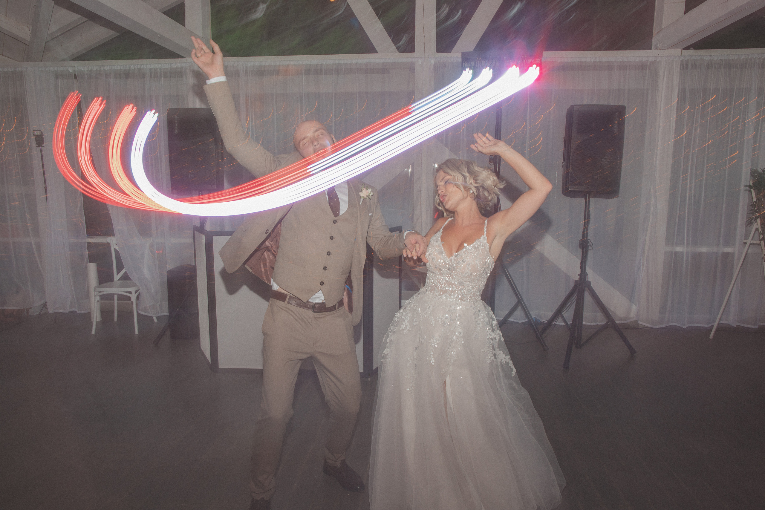 Арина и Вова. Ведущий на свадьбу в Москве Зубков Алексей