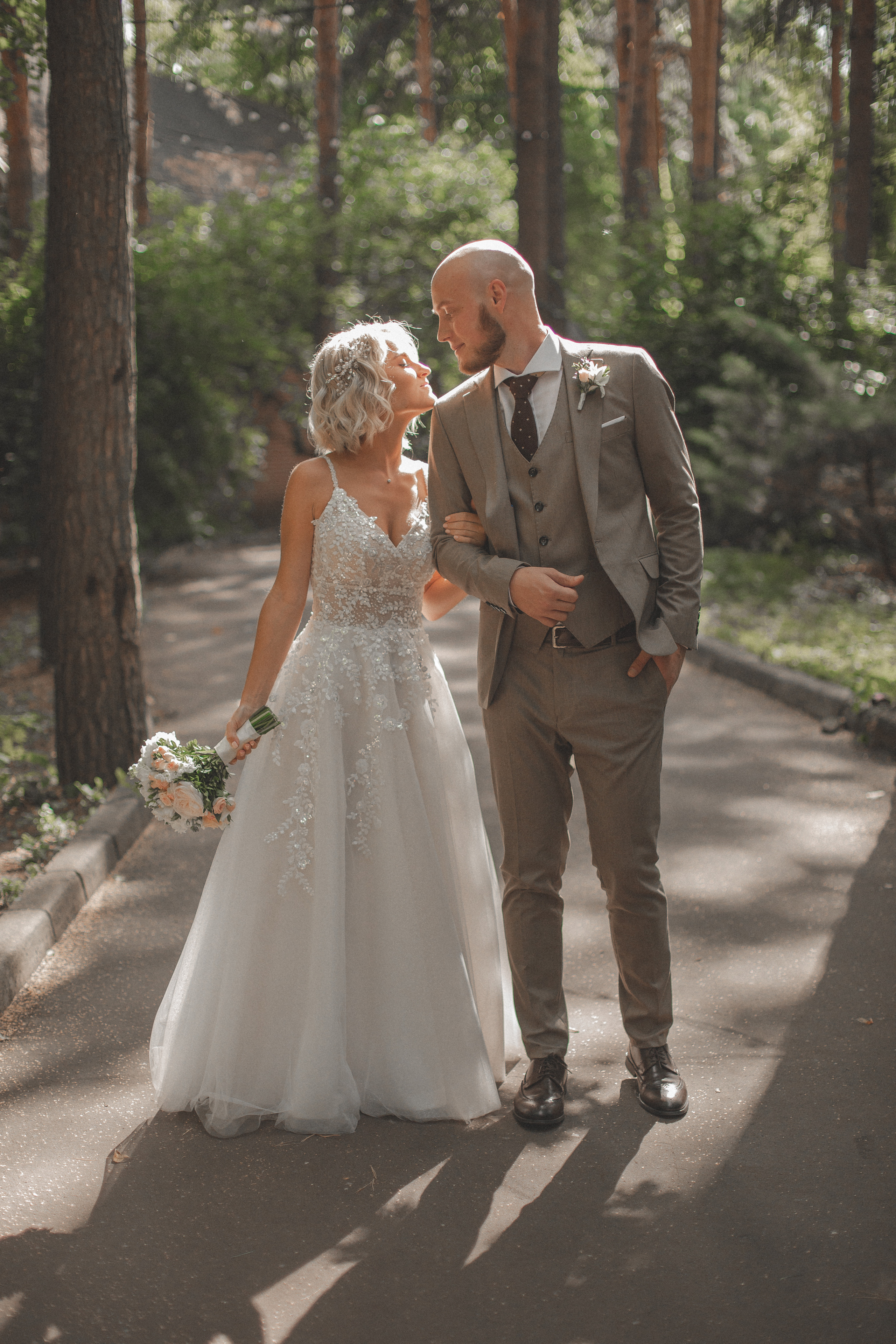 Арина и Вова. Ведущий на свадьбу в Москве Зубков Алексей