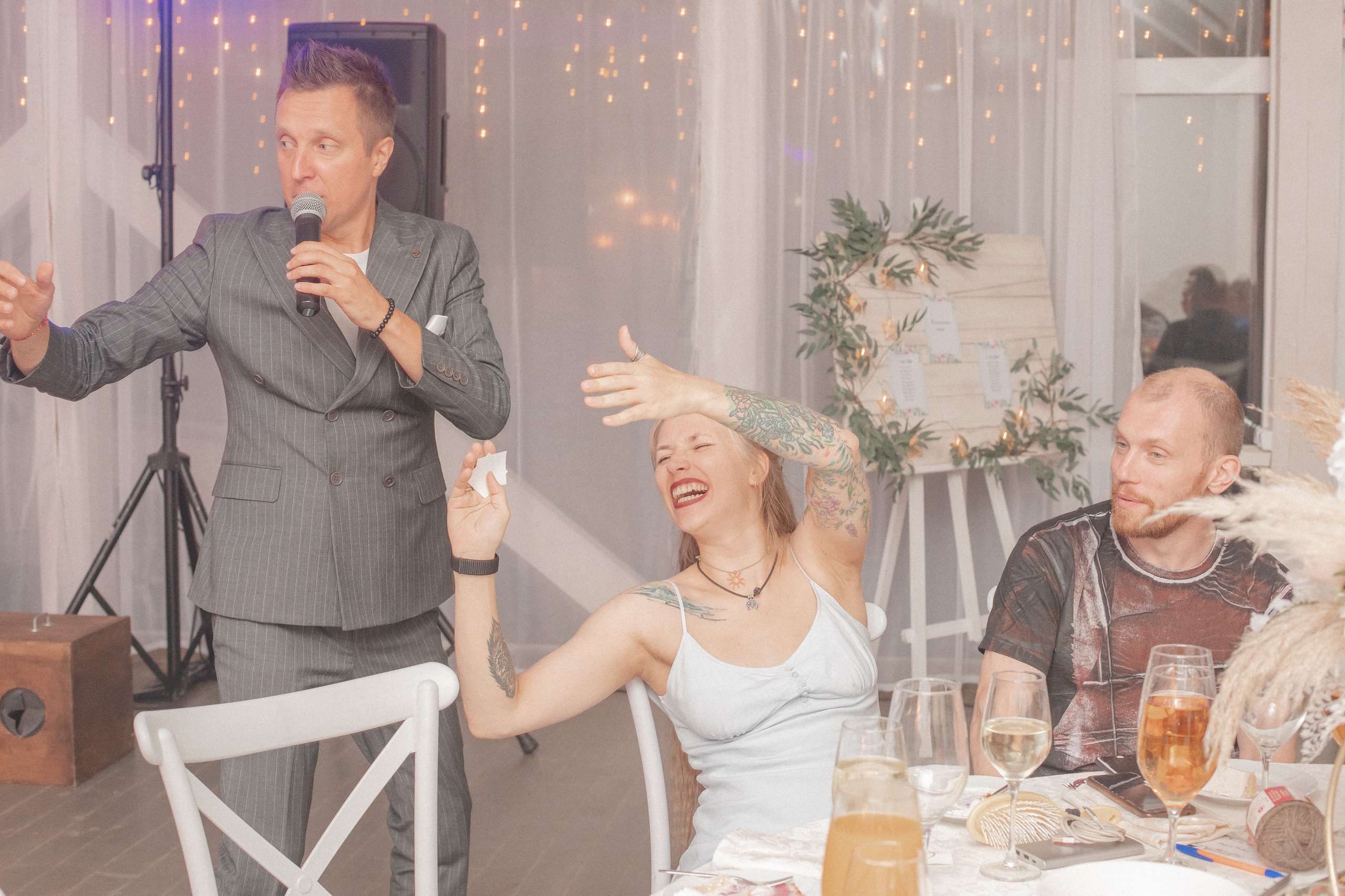 Арина и Вова. Ведущий на свадьбу в Москве Зубков Алексей