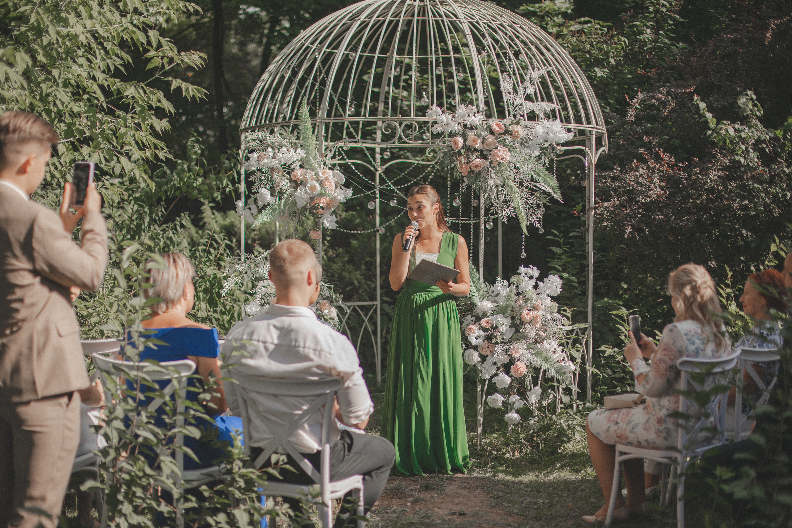 Арина и Вова. Ведущий на свадьбу в Москве Зубков Алексей