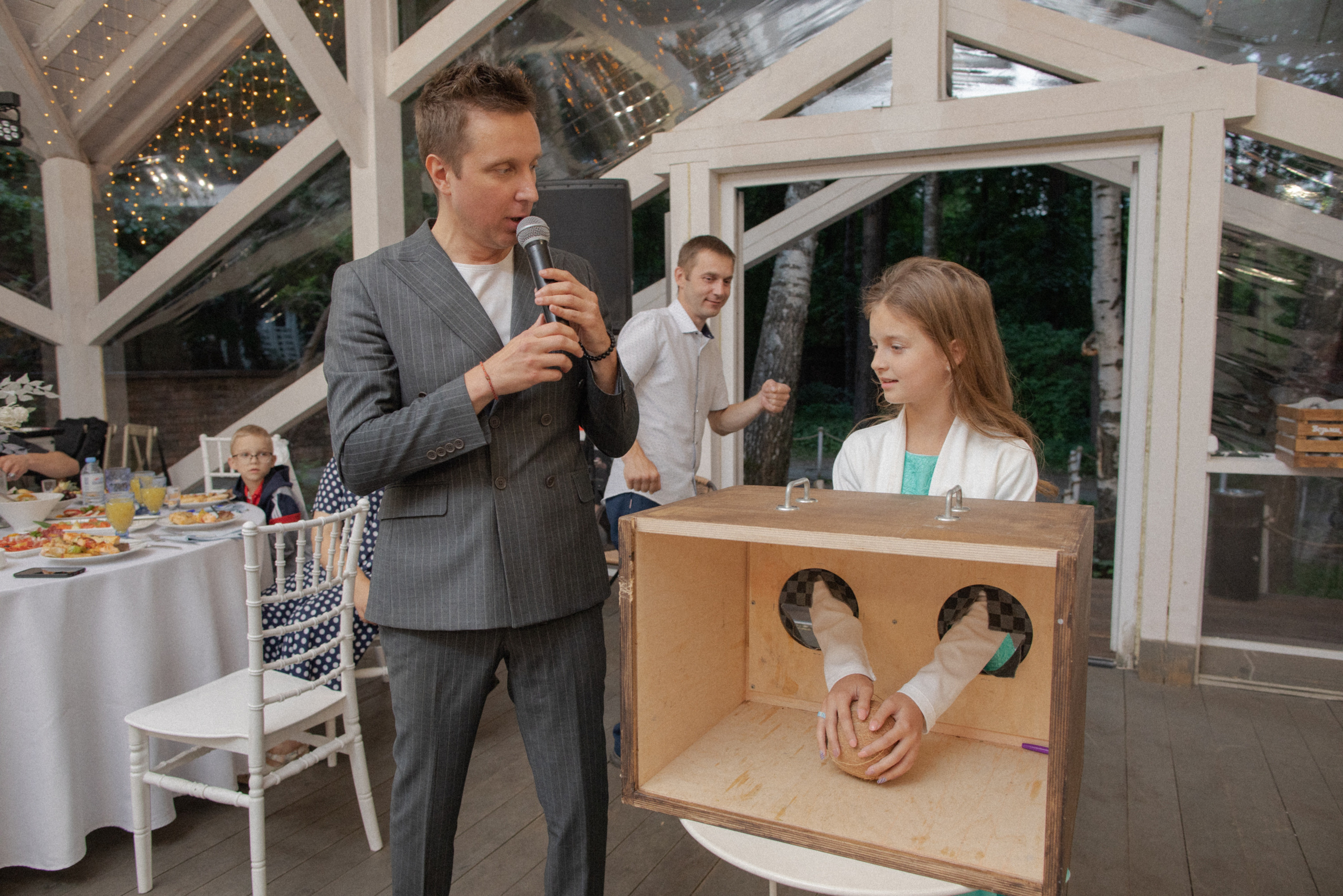 Оля и Серёжа. Ведущий на свадьбу в Москве Зубков Алексей