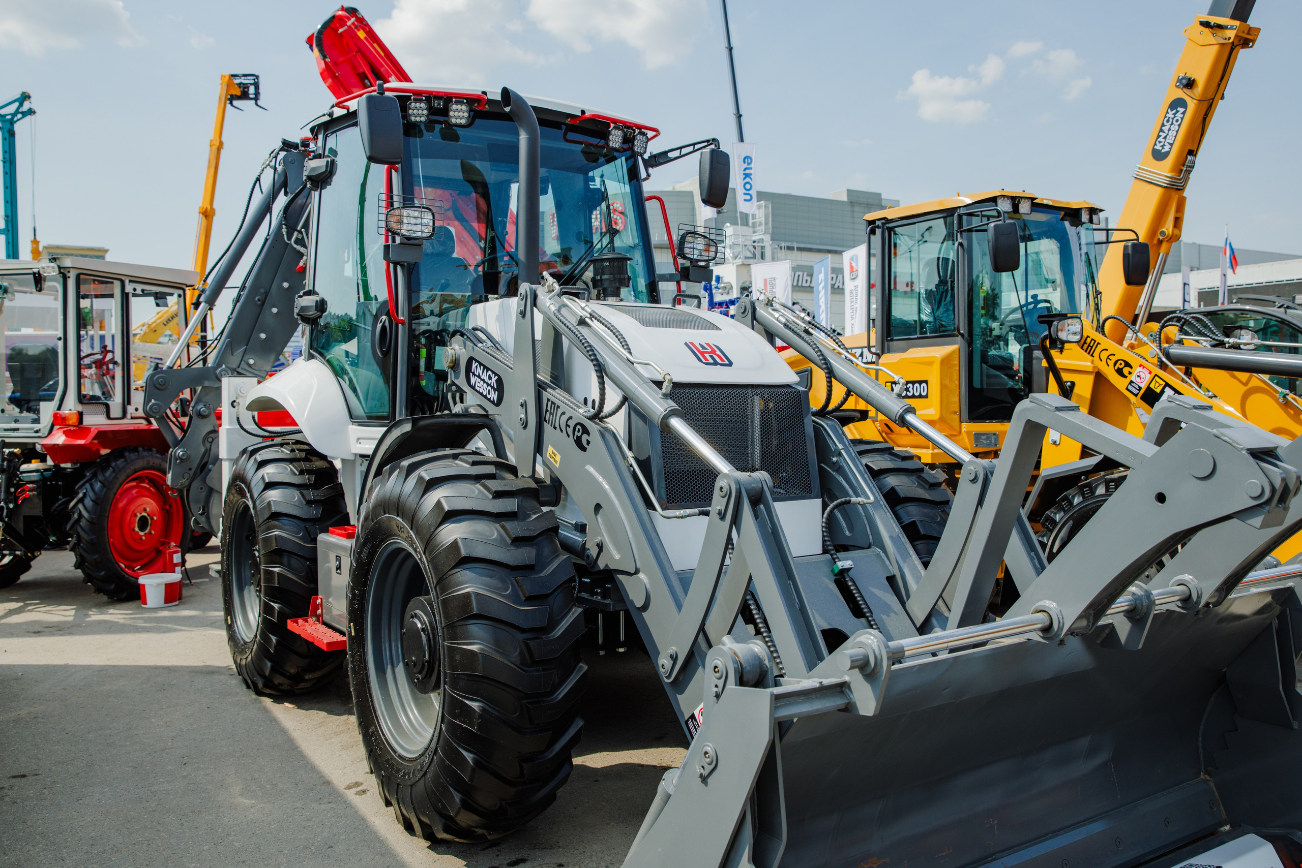 Выставка Спец. Техники. Фотограф Москва Шептаев Артём