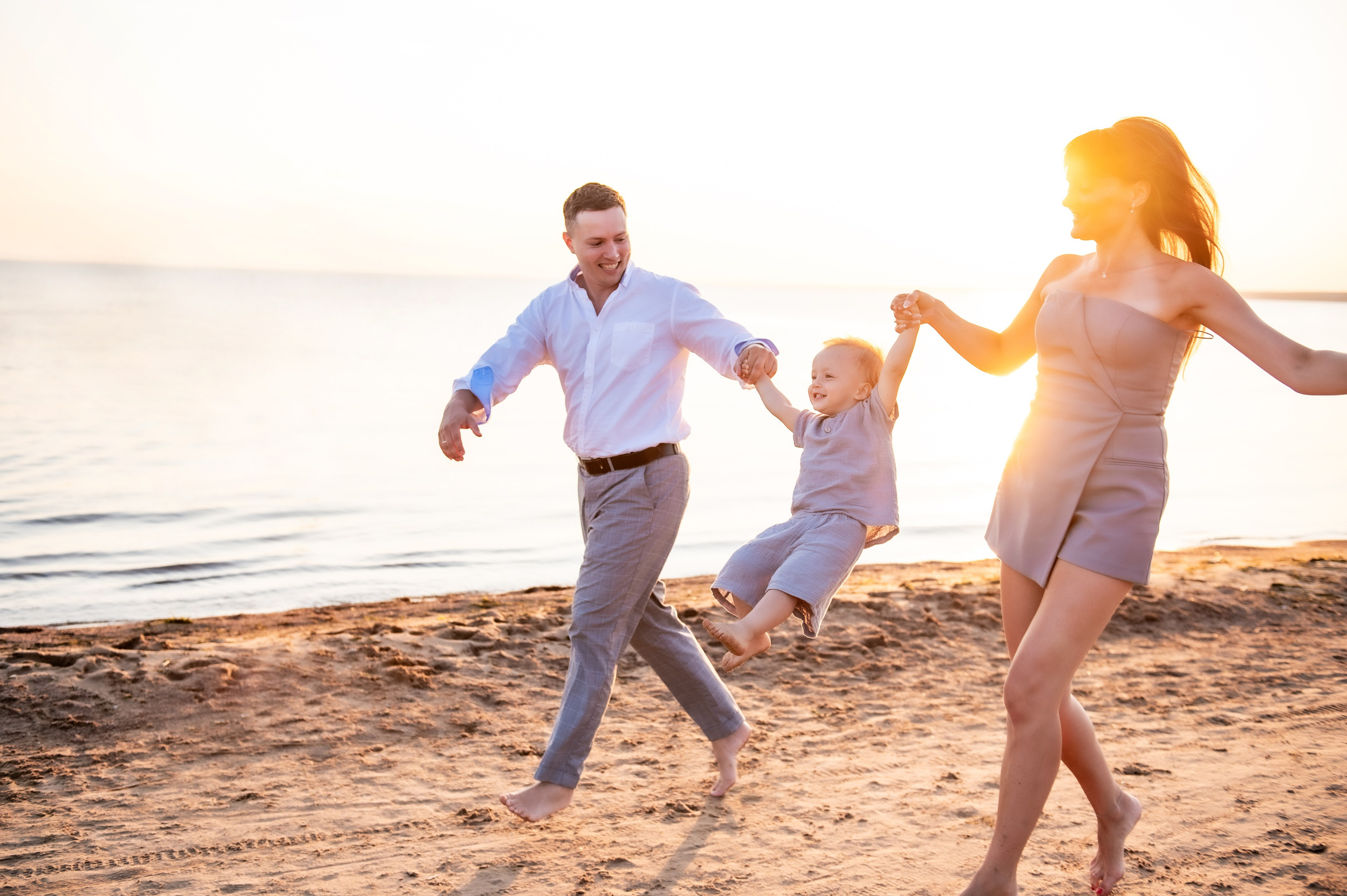 Семейная съемка на пляже. Свадебный и семейный фотограф в Санкт-Петербурге — Мария Черепанова