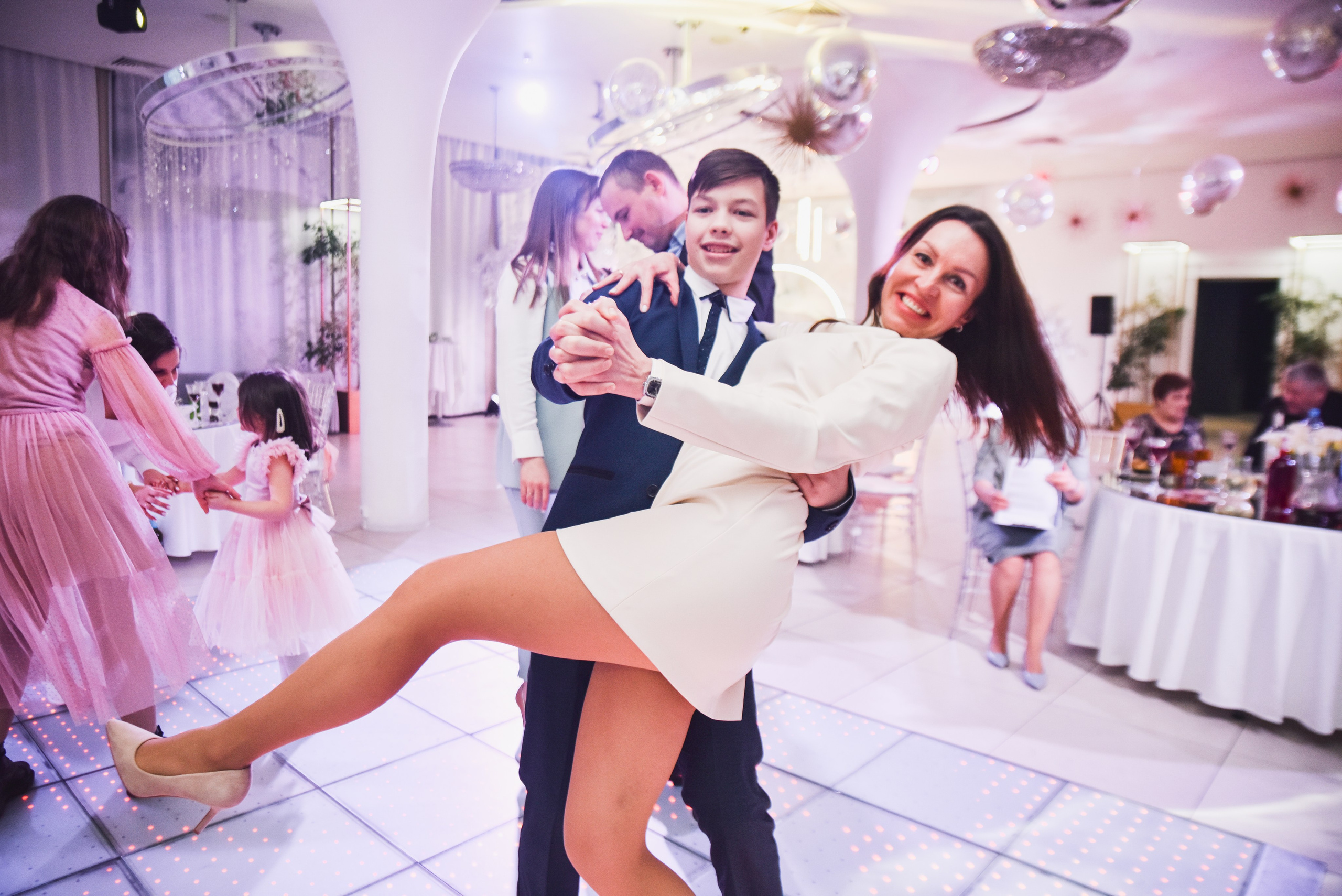 Василиса и Артём. Фотограф Таина Комбарова