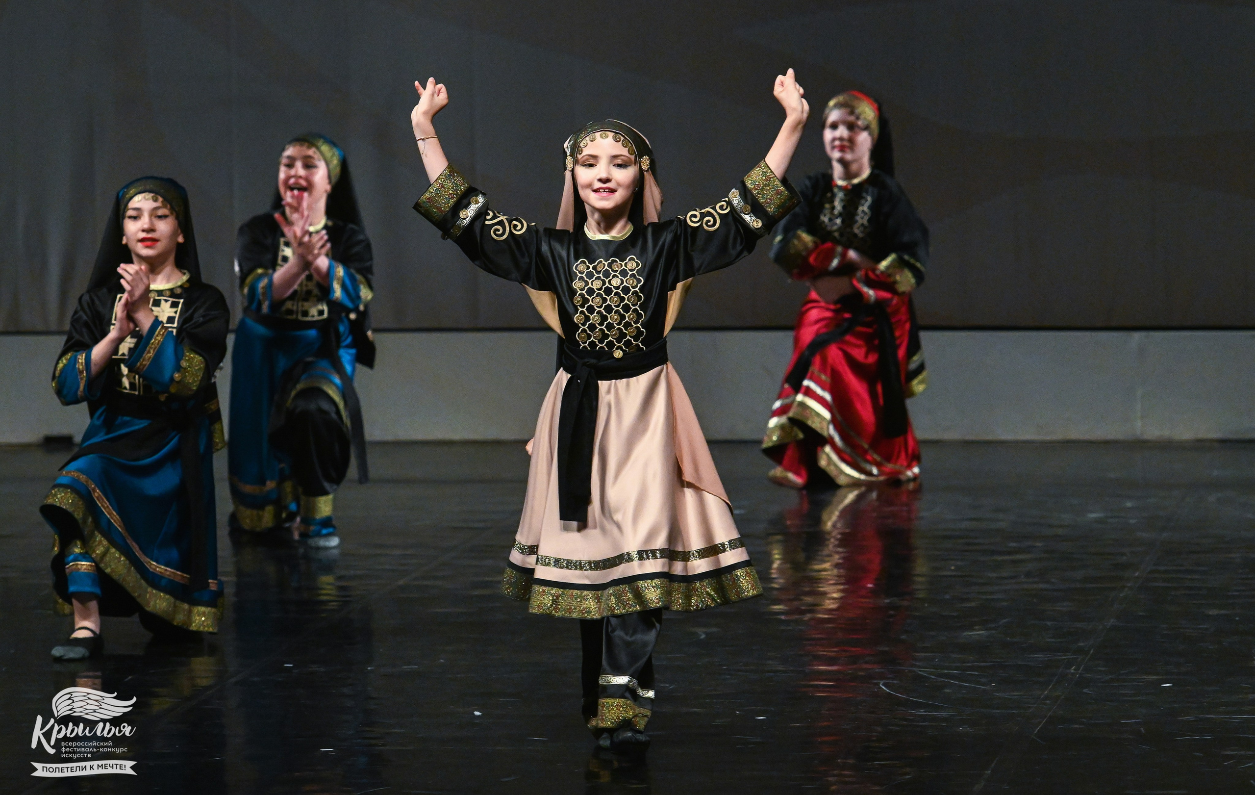 04.06.2025 Всероссийский фестиваль-конкурс искусств «Крылья» г. Санкт- Петербург. Медиастудия Фото Концепт