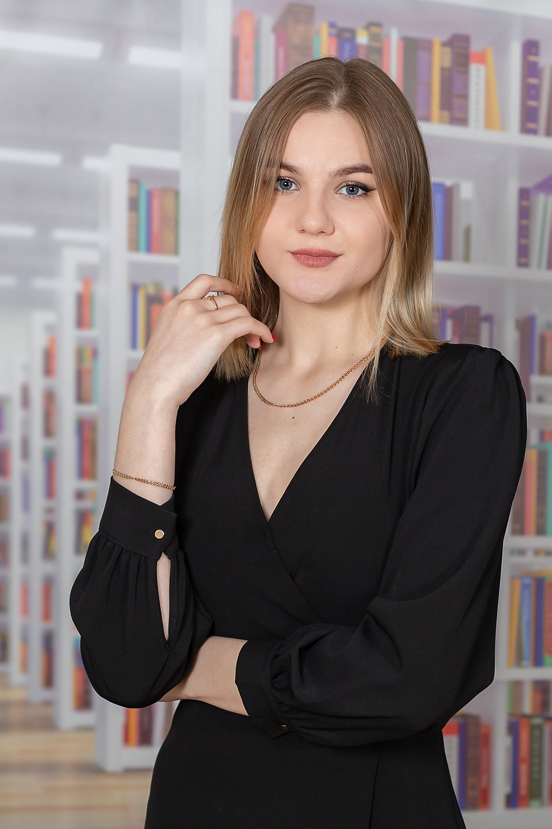 Портретные снимки для школьных выпускных альбомов в Новосибирске. Выпускные альбомы — заказать альбом на выпускной в Новосибирске