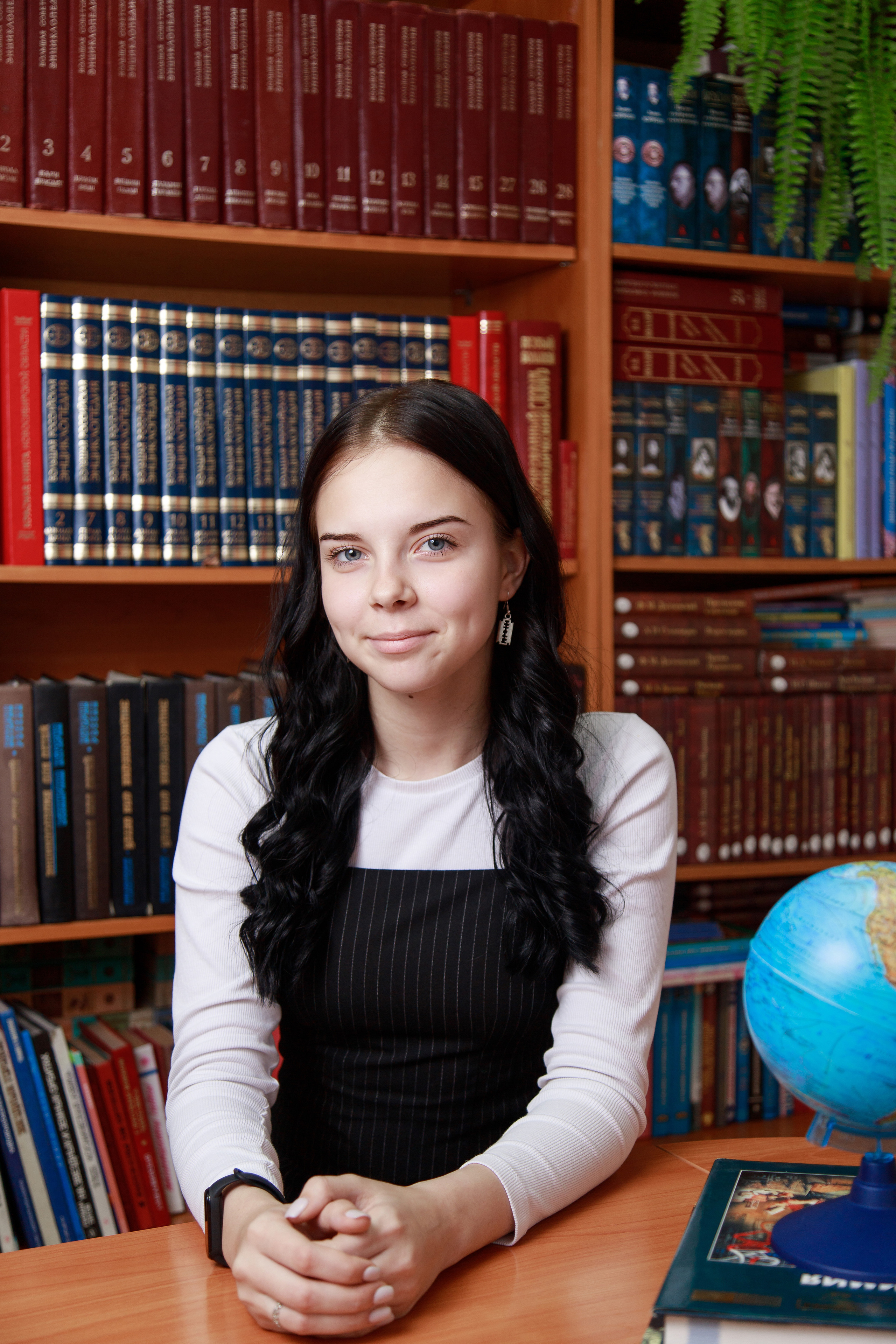 Портретные снимки для школьных выпускных альбомов в Новосибирске. Выпускные альбомы — заказать альбом на выпускной в Новосибирске