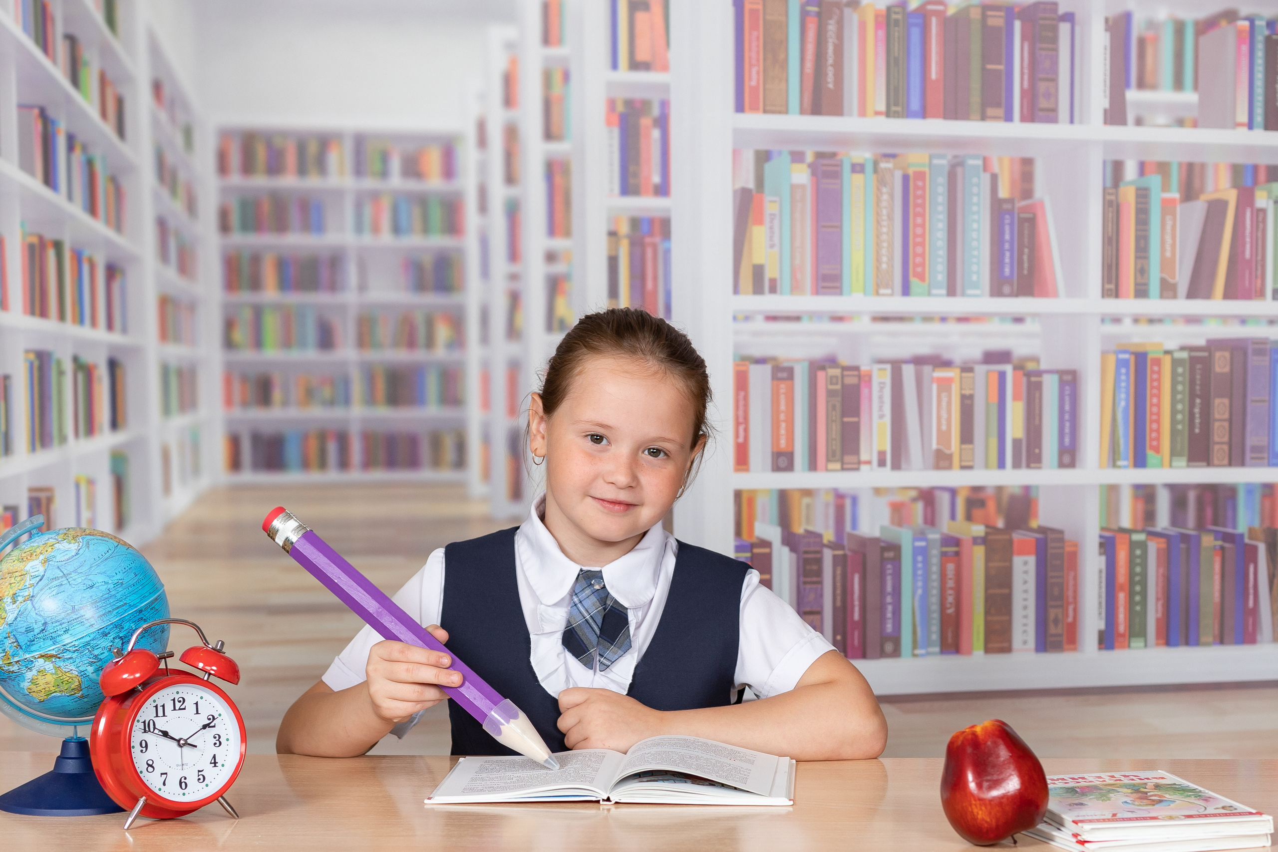 Портретные снимки для школьных выпускных альбомов в Новосибирске. Выпускные альбомы — заказать альбом на выпускной в Новосибирске