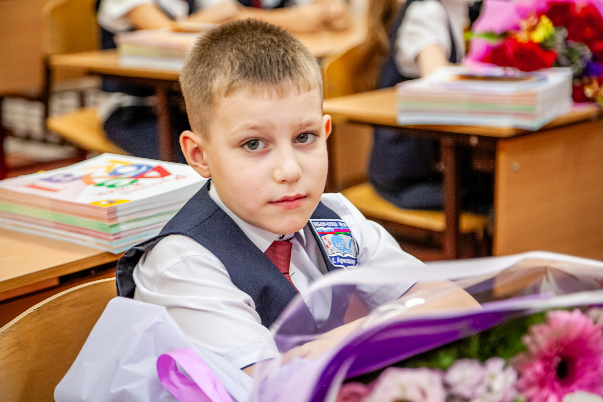 1 сентября линейка. Свадебный и семейный фотограф в Армавире