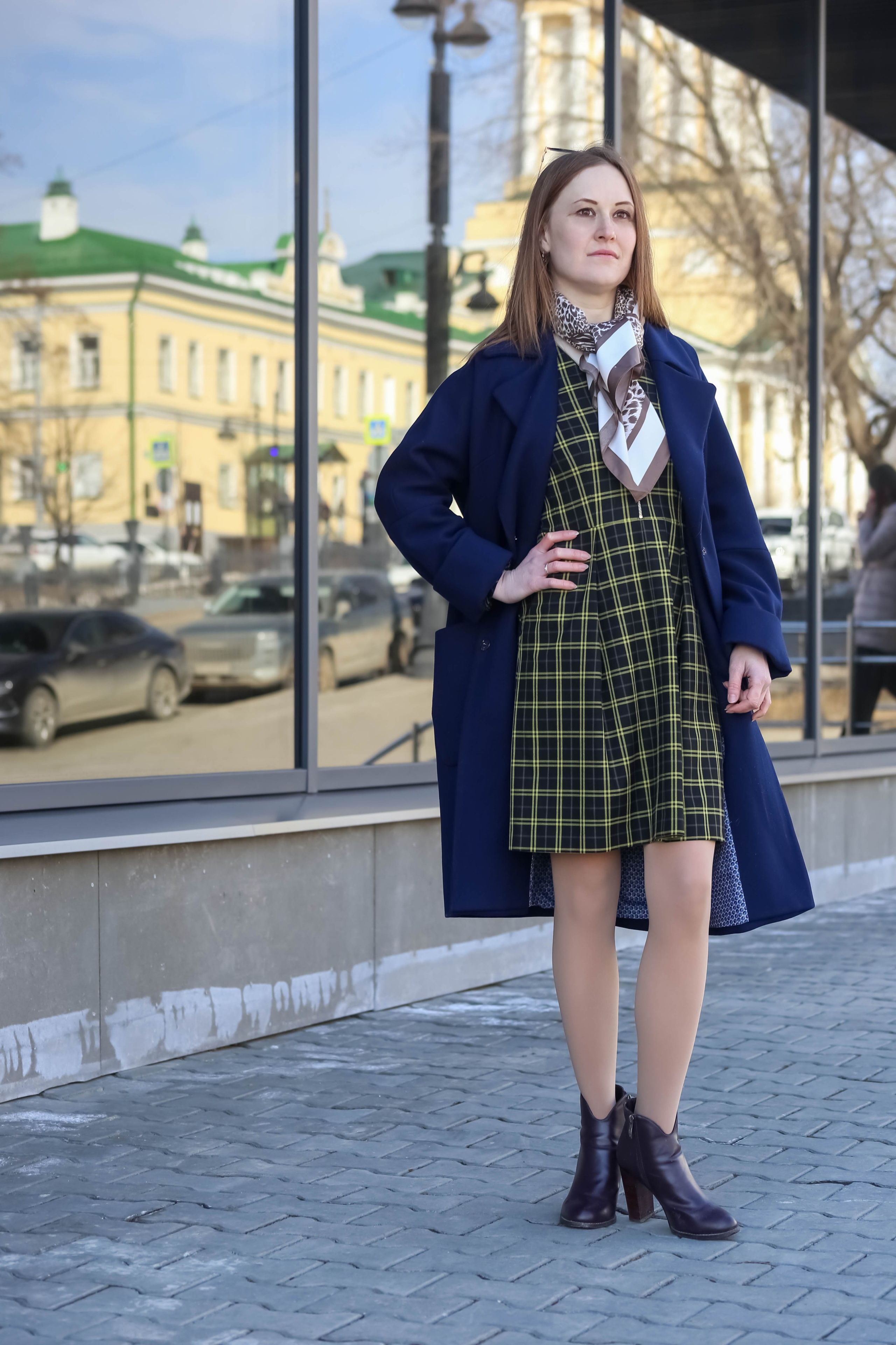 Маша на набережной. Часть 3. Фотограф Пермь. Фотосессия в фотостудии Перми и на свежем воздухе