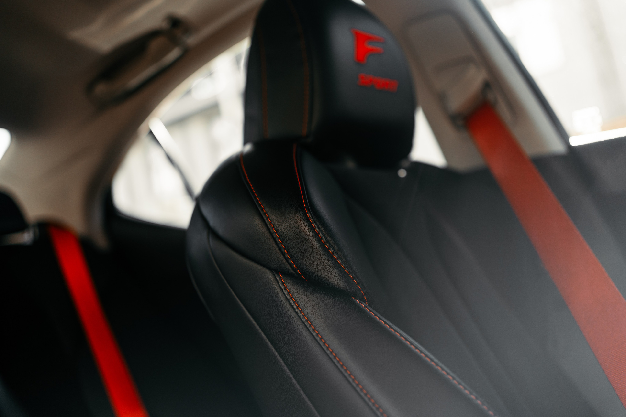 Lexus is250 sd_mov. DeLorein