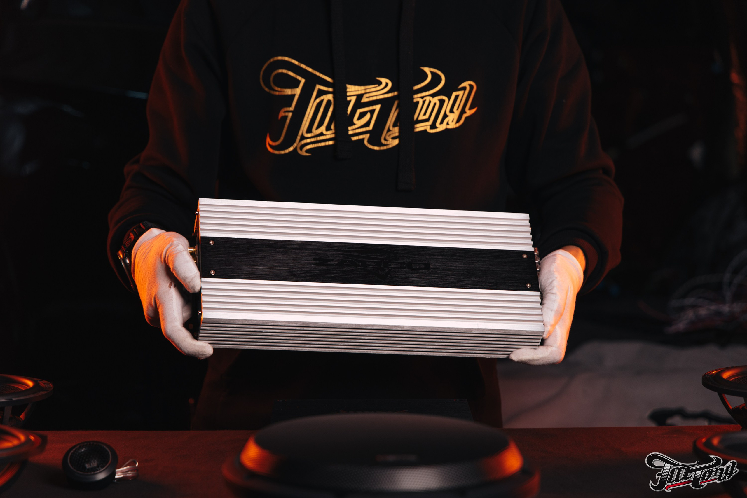 Cadillac escalade акустическая система и изготовление сабвуфера. DeLorein