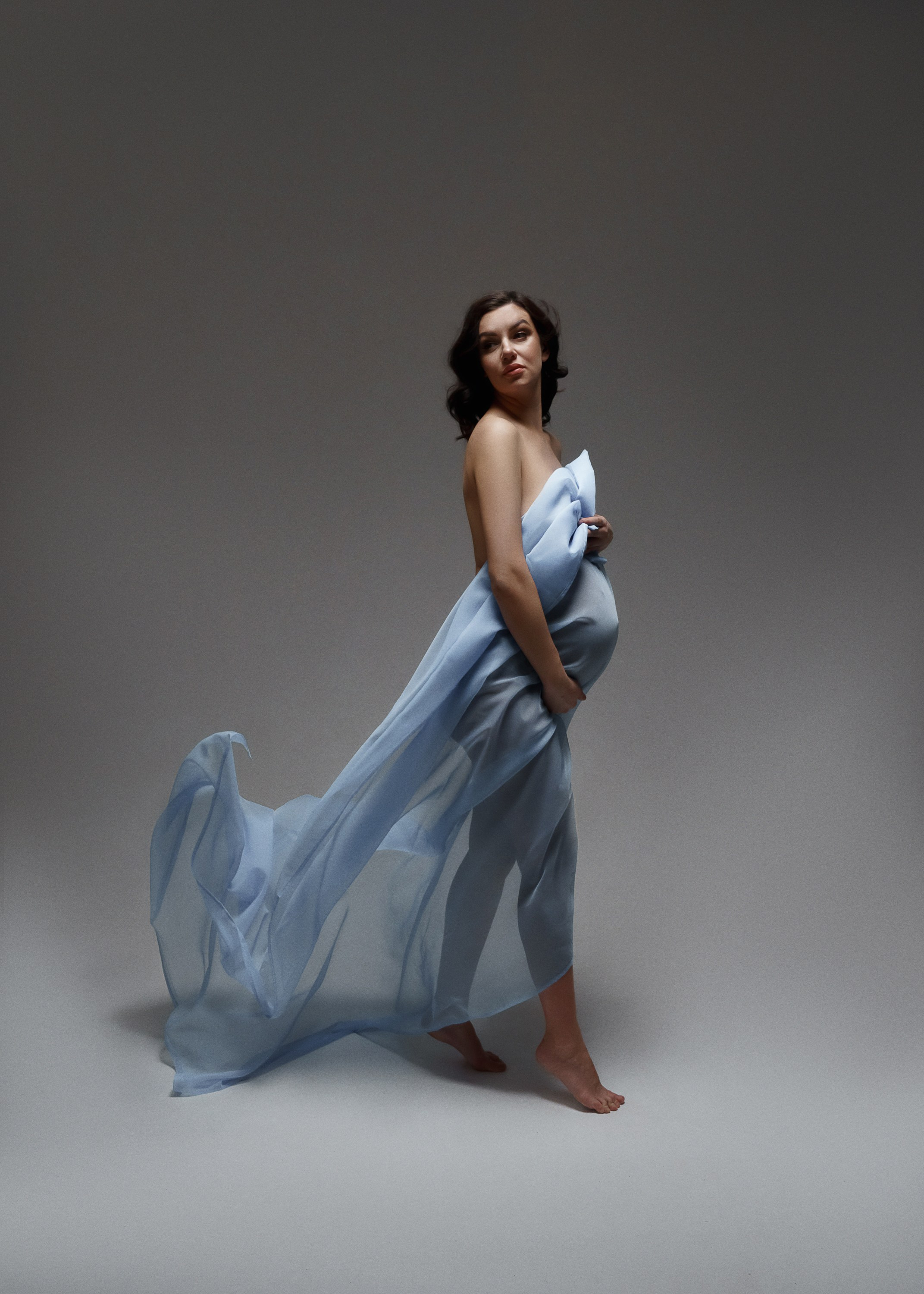 АЛЕКСАНДРА И ВЛАДИМИР. Женский портрет