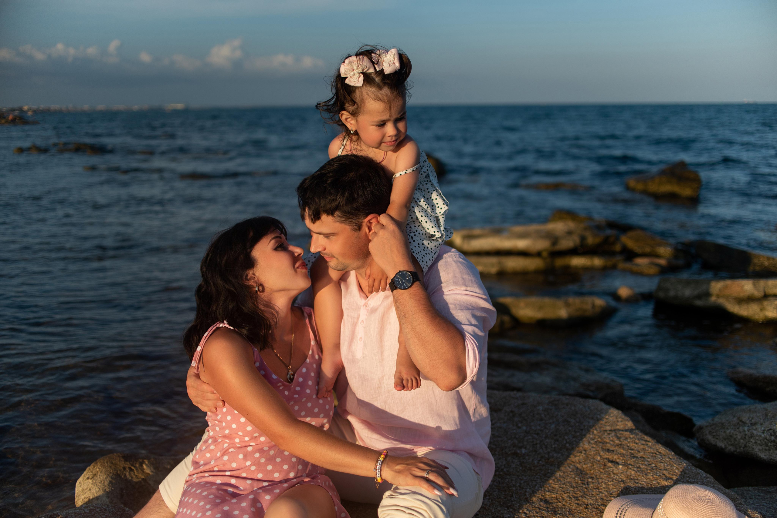 Марина, Виктор и Полина. Семейный и свадебный фотограф в Феодосии и Коктебеле