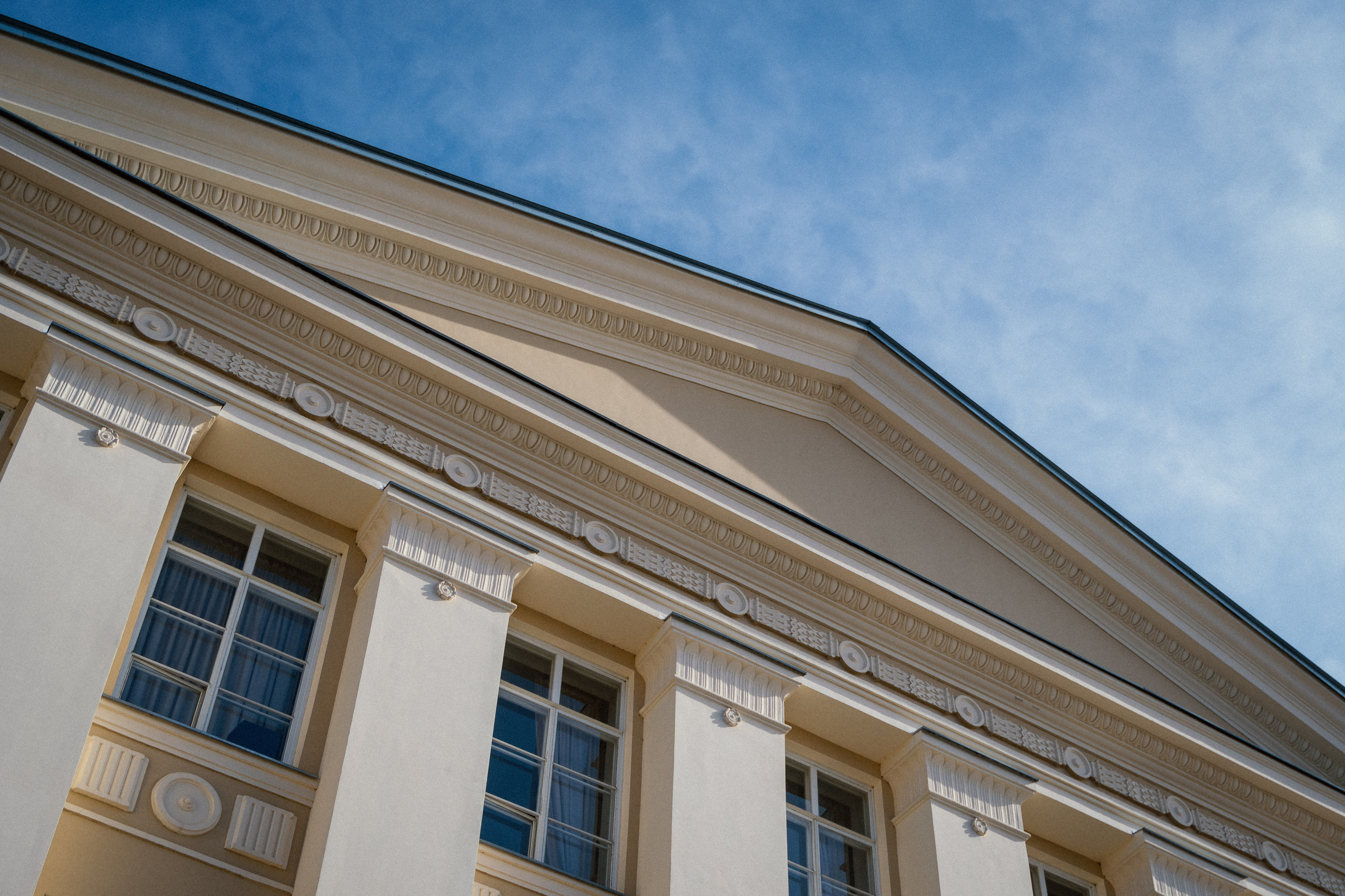 Студенческая весна КНИТУ-КАИ ИРЭФ-ЦТ 2025. Портретный фотограф в Казани Радомир Заздравных