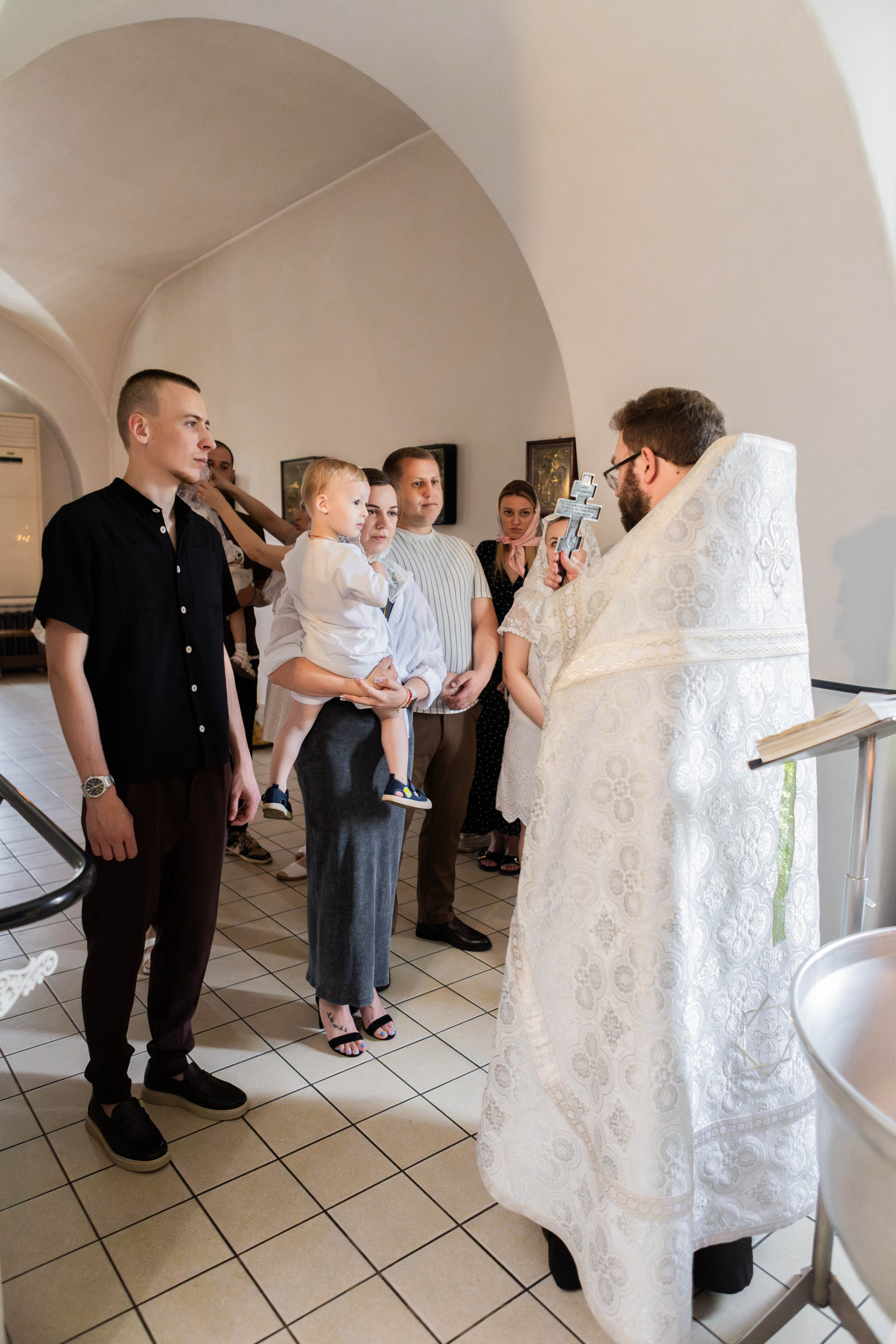Крещение Владислава. Храм Воскресения Христова (Памирская). Свадебный семейный и детский фотограф в Краснодаре Карина Федоровская