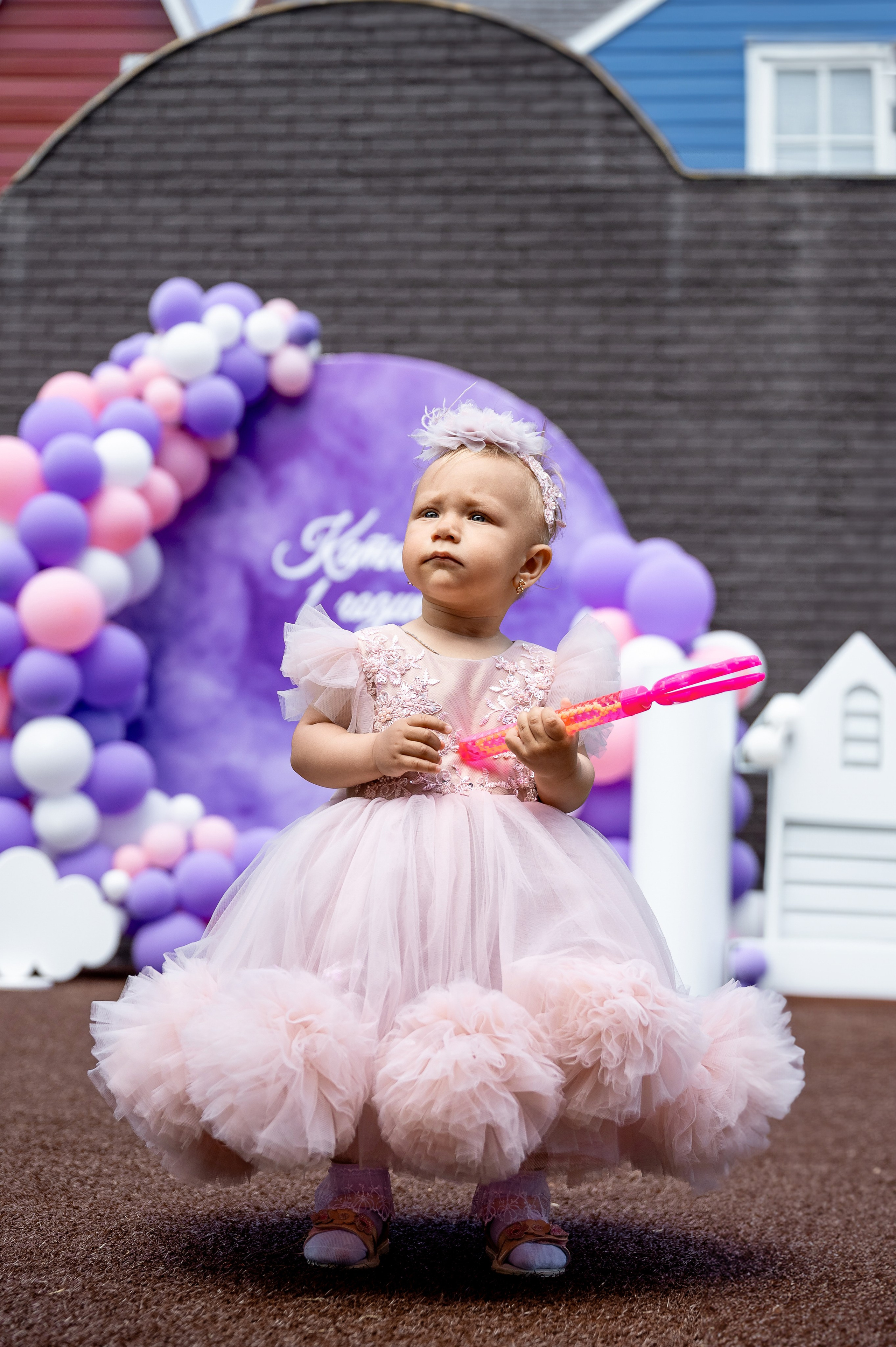 Катюше 1 годик. Фотозона. Свадебный, семейный и репортажный фотограф. Брянск. Эльвира Голенкова