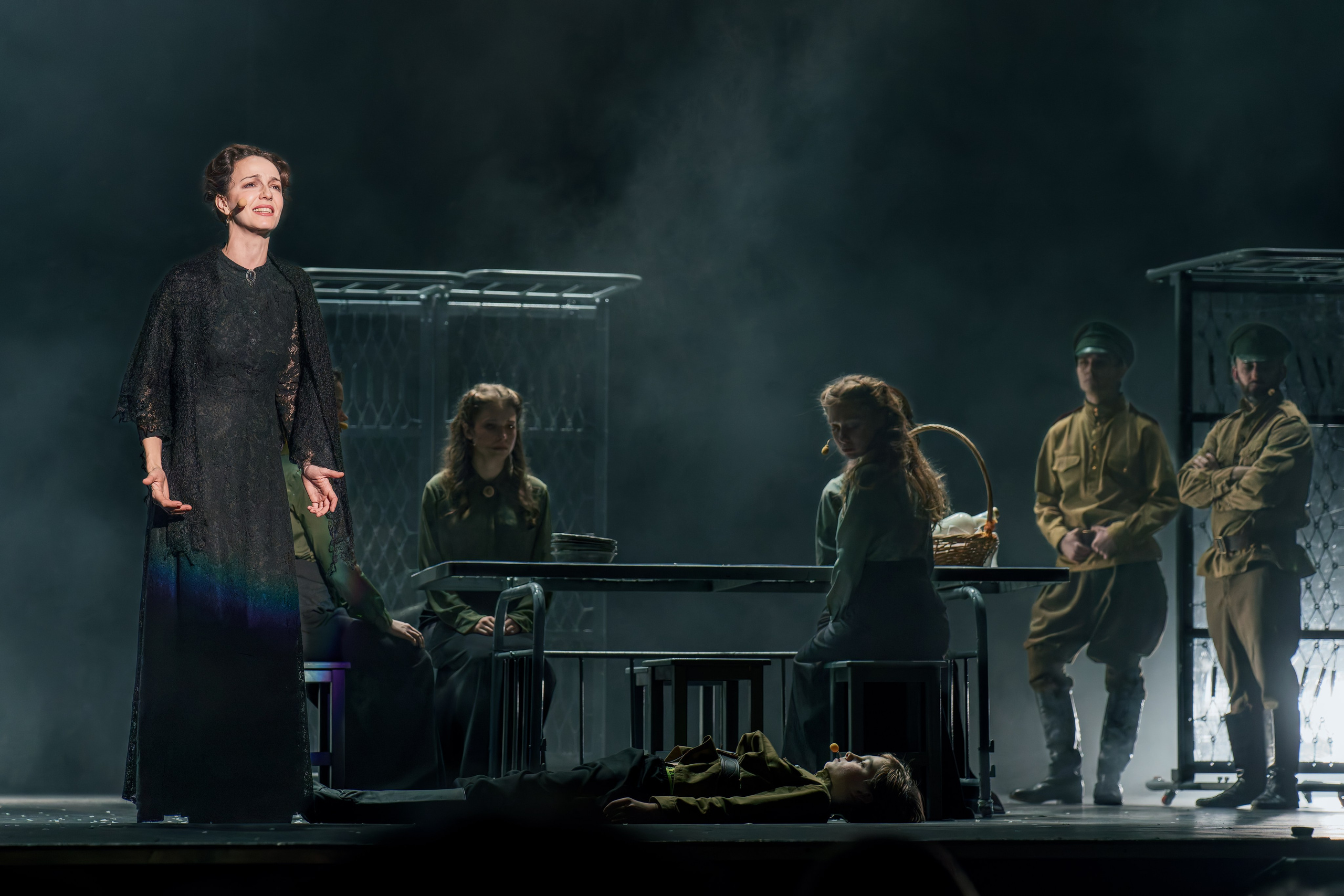 Театр Александра Рагулина: Последний Романовъ. Сайт фотографа Сергея Абрамова