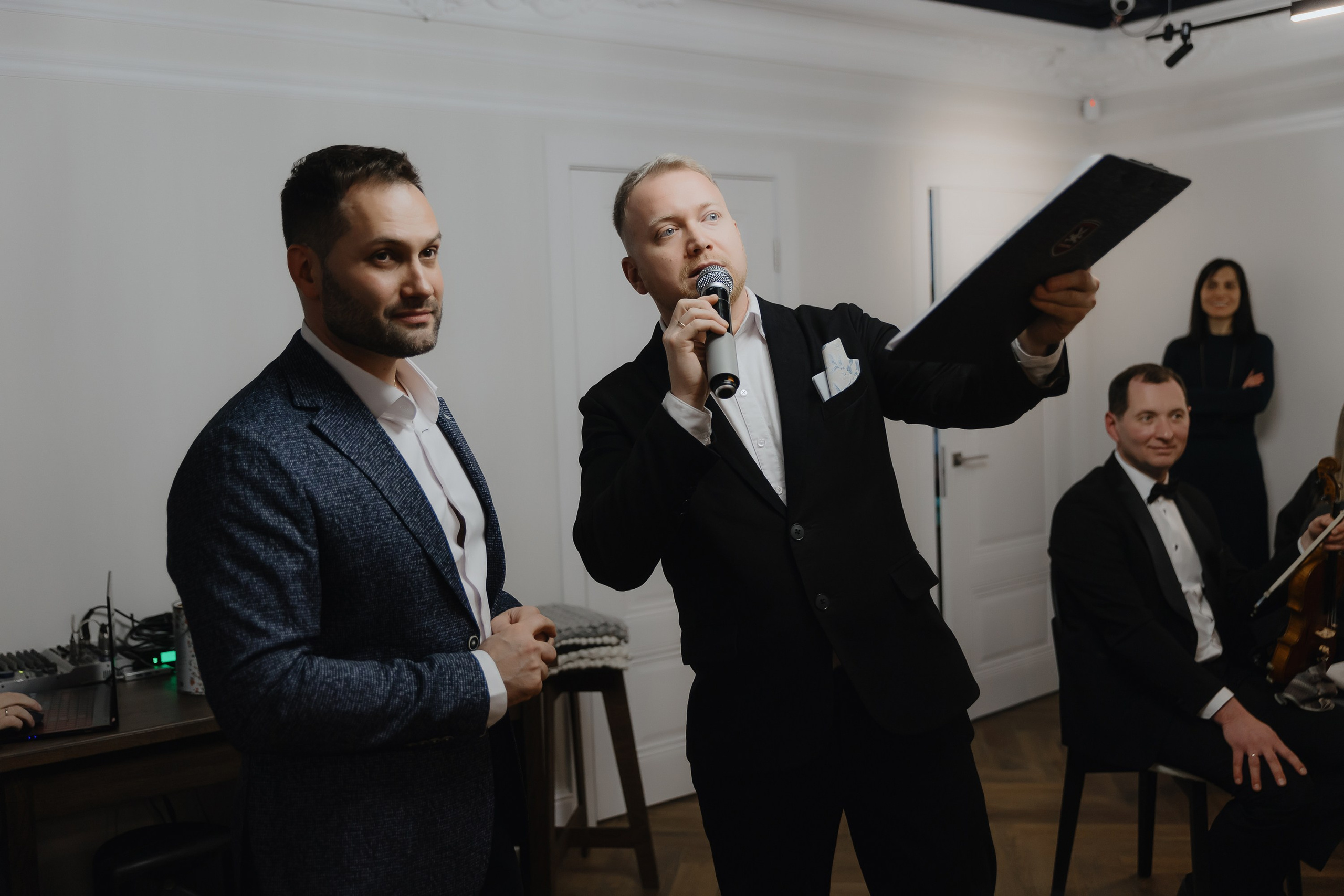 Открытие нового пространства интерьерного салона L. DECO в феврале 2025. L. Deco интерьерный салон. Краски/обои/лепной декор