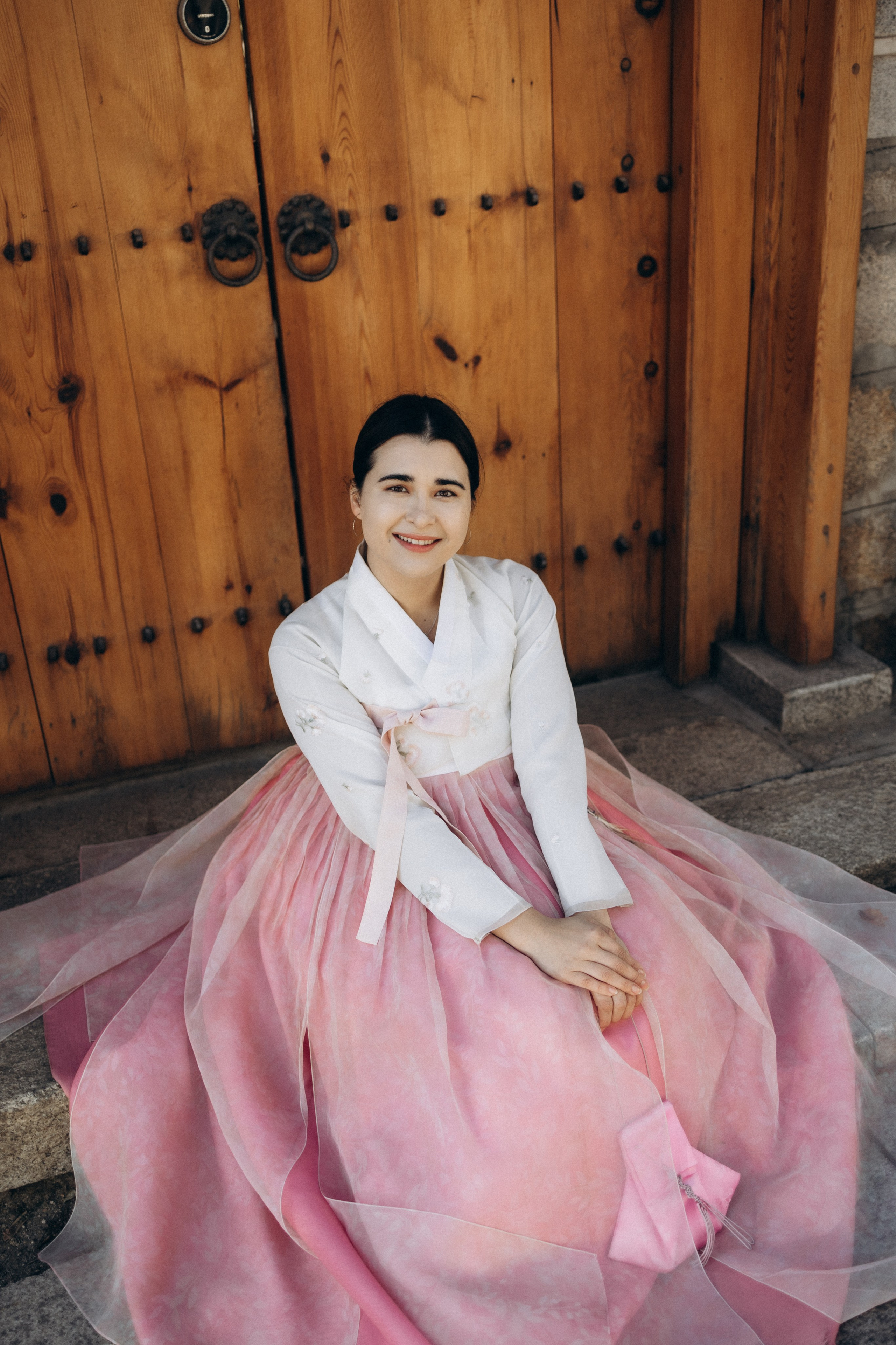 Фотосессия Маши и Саши в ханбоках. Фотограф Артем Бросов в Санкт-Петербурге и Дубае