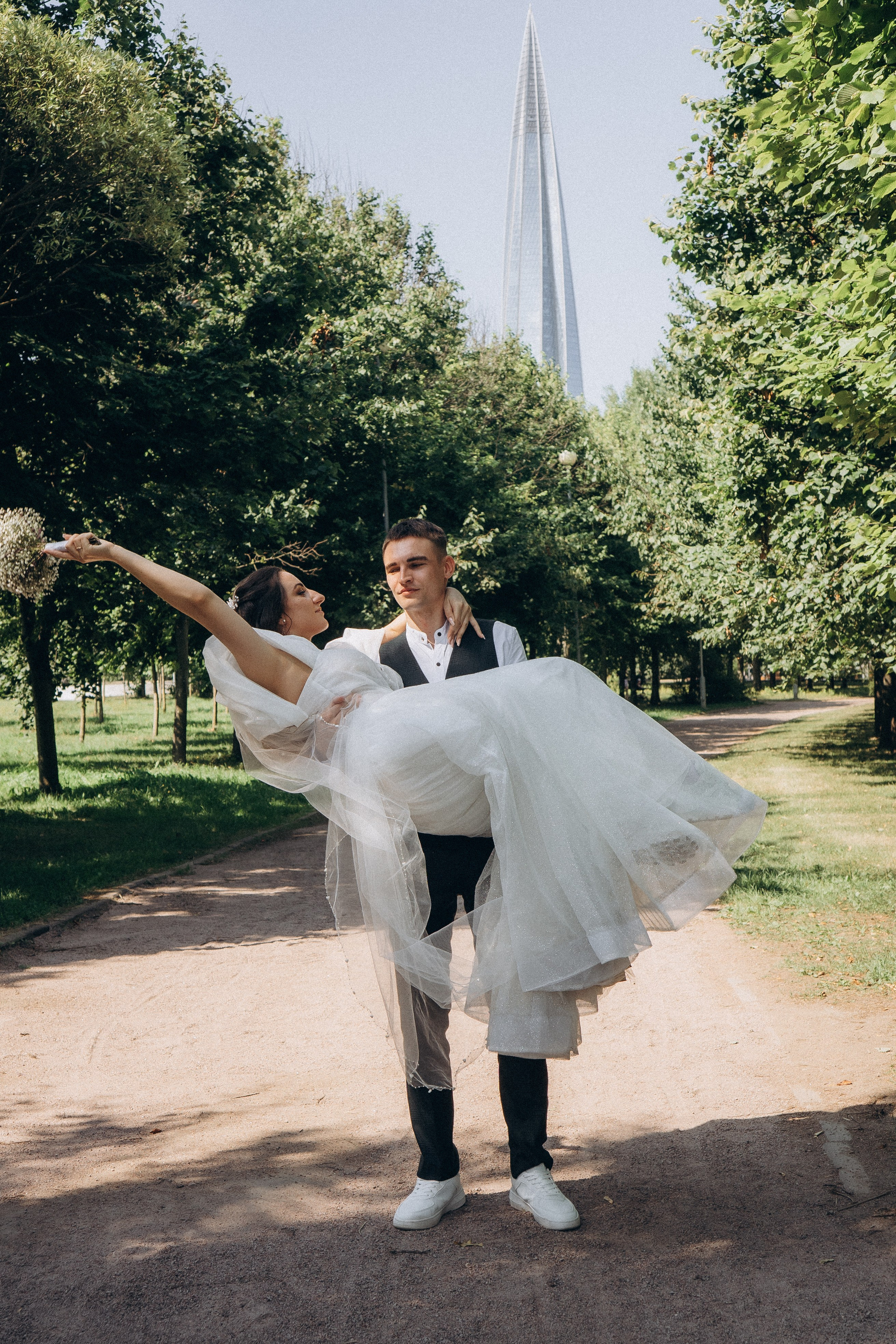 СВАДЕБНАЯ СЬЕМК В ПАРКЕ 300-ЛЕТИЯ. Профессиональный фотограф, Санкт-Петербург — Виктория Богомолова