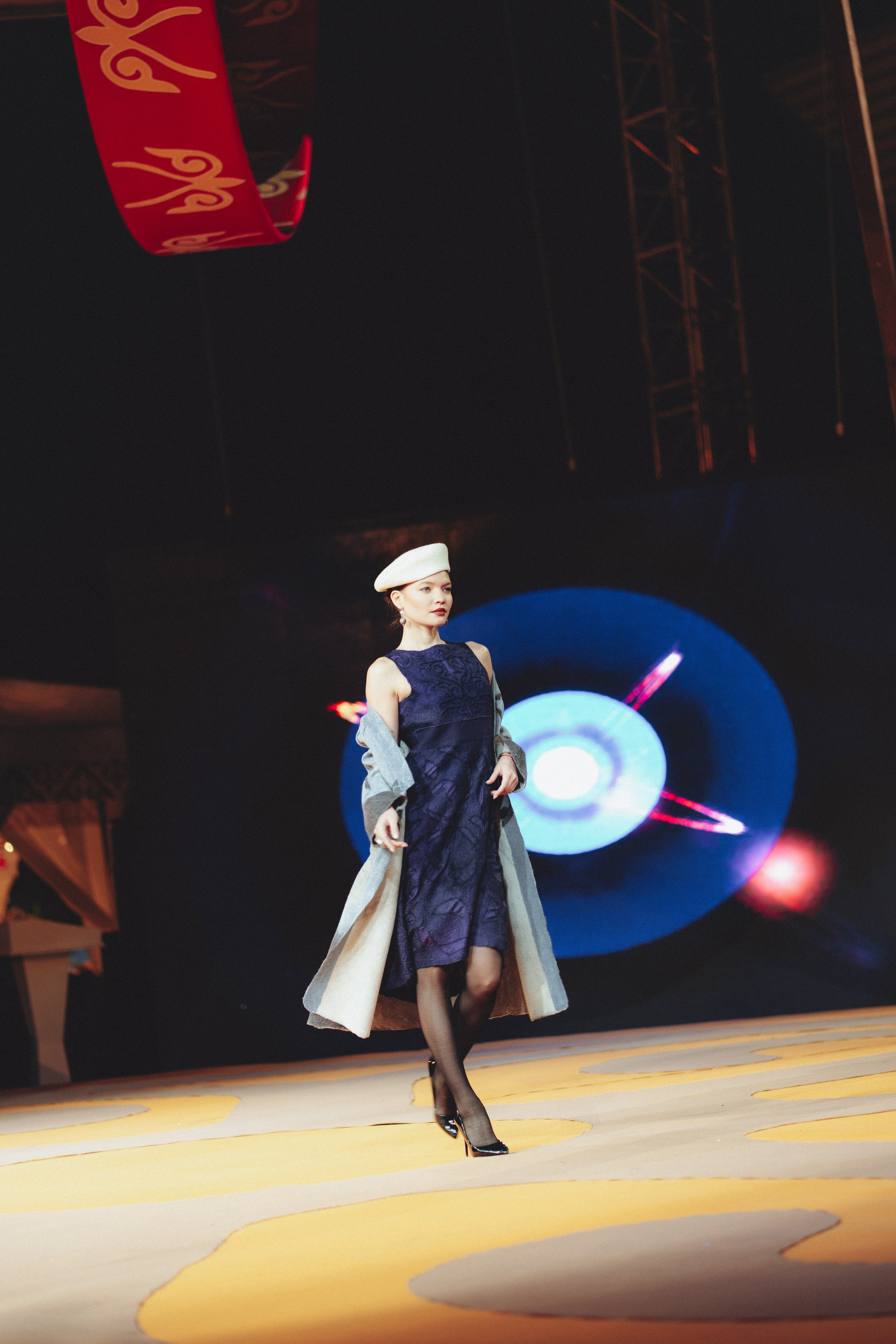 ETHNIC FASHION SHOWS / THE PODIUM