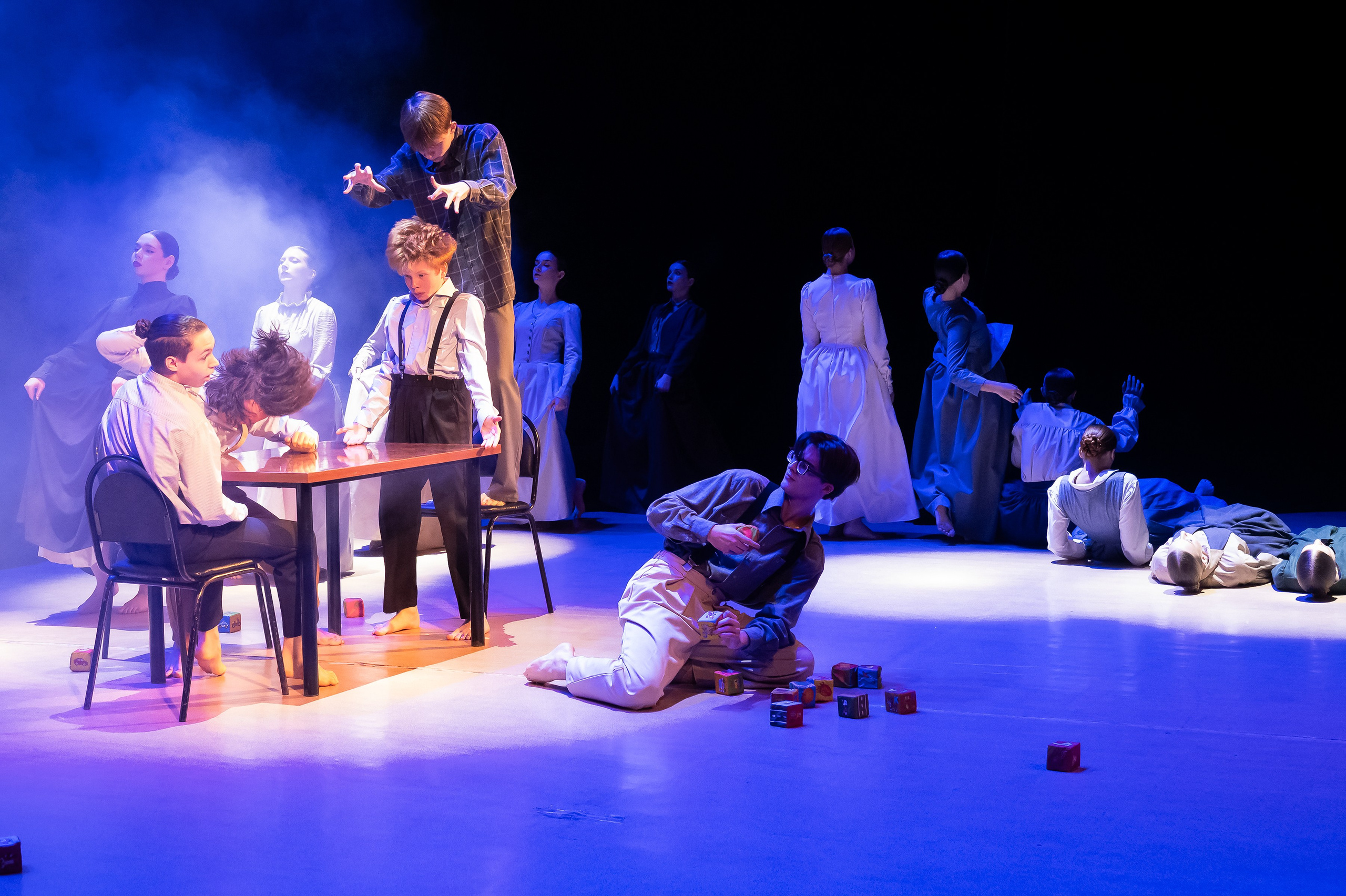 Концерт «Пространные танцы». Репортажный, семейный и детский фотограф в Пензе и Заречном Арина Ермилова. Картины барельеф на заказ