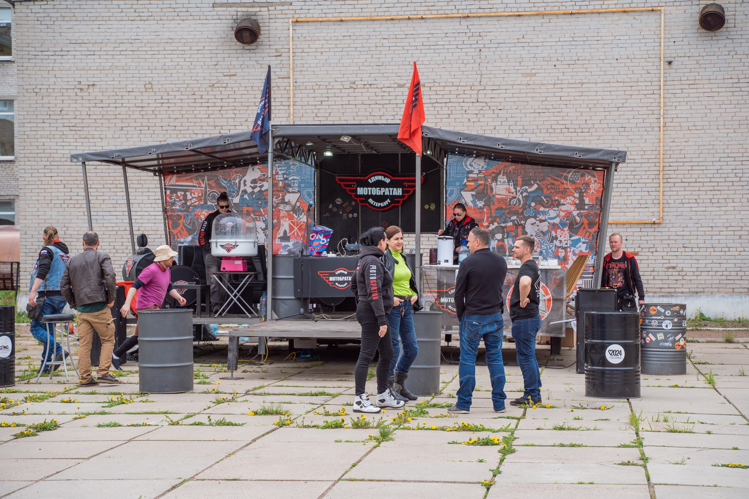 Мотоциклы —репортажная фотосъемка в Санкт-Петербурге. Свадебный, семейный, портретный, репортажный фотограф в Санкт-Петербурге