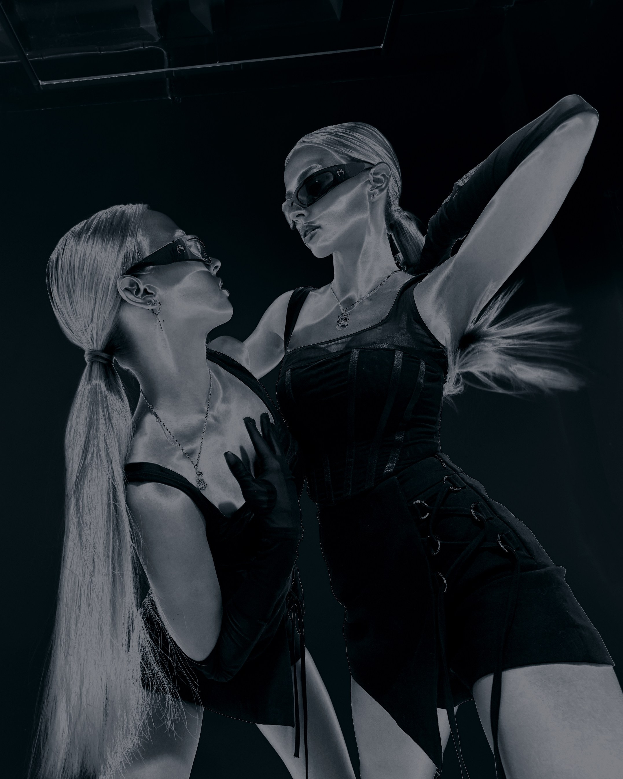 Twixi Twins. Фотограф Sasha Saunder