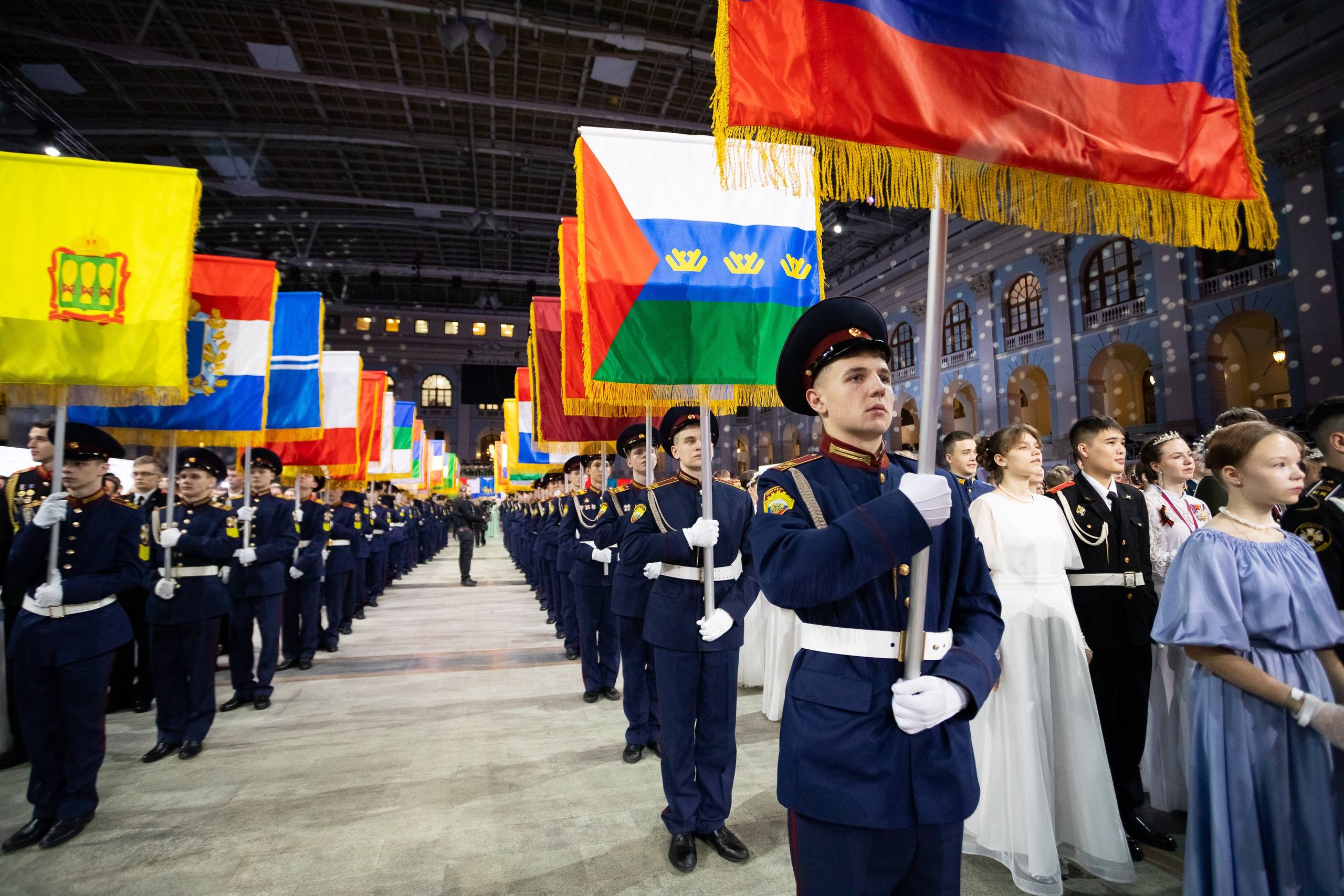 Кадетский бал. VICTOR SAPOZHNIKOV