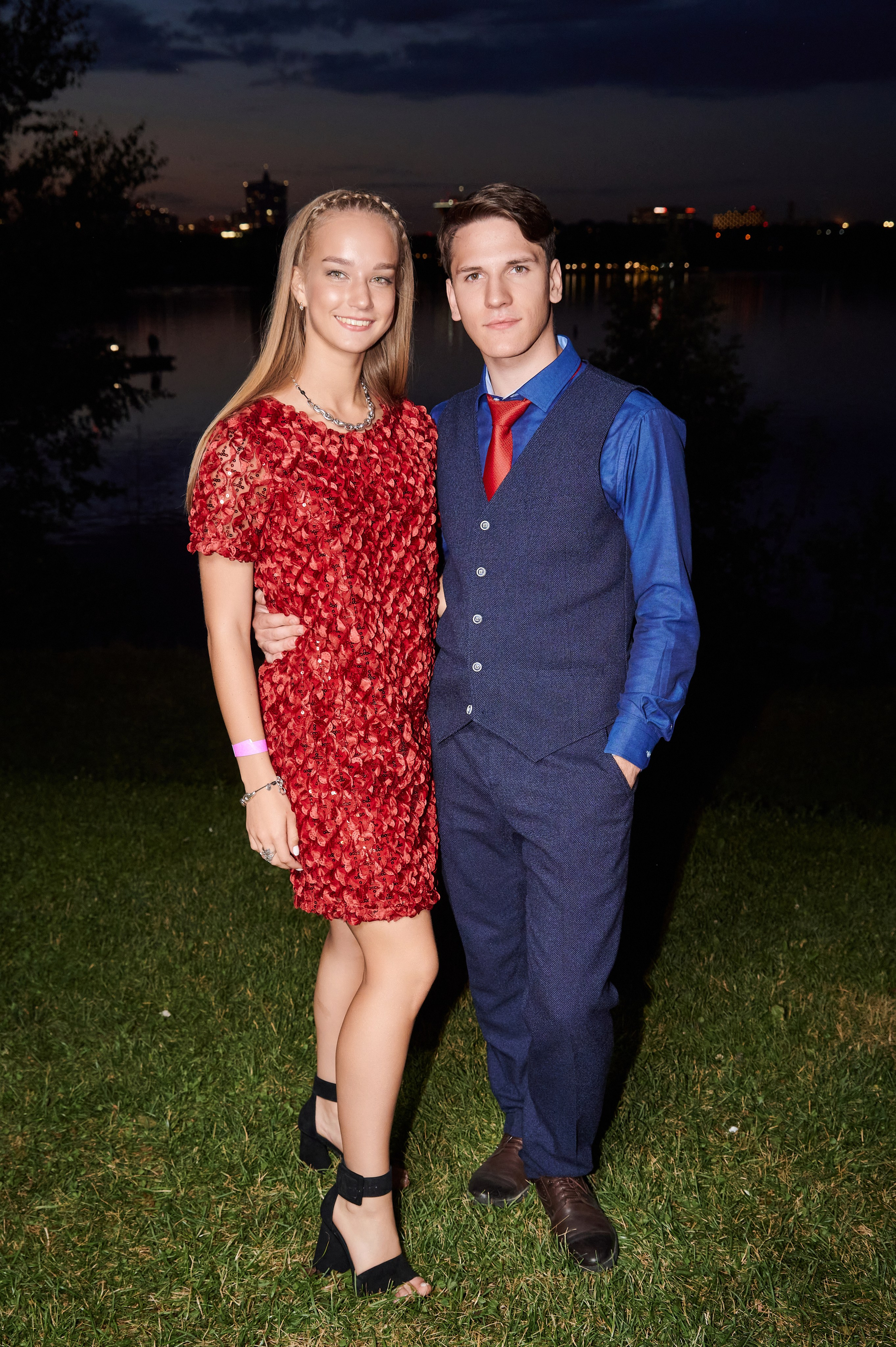 Школа. Выпускные 11 классы. Goganaft.ru — Репортажный фотограф в Москве Георгий Коненков