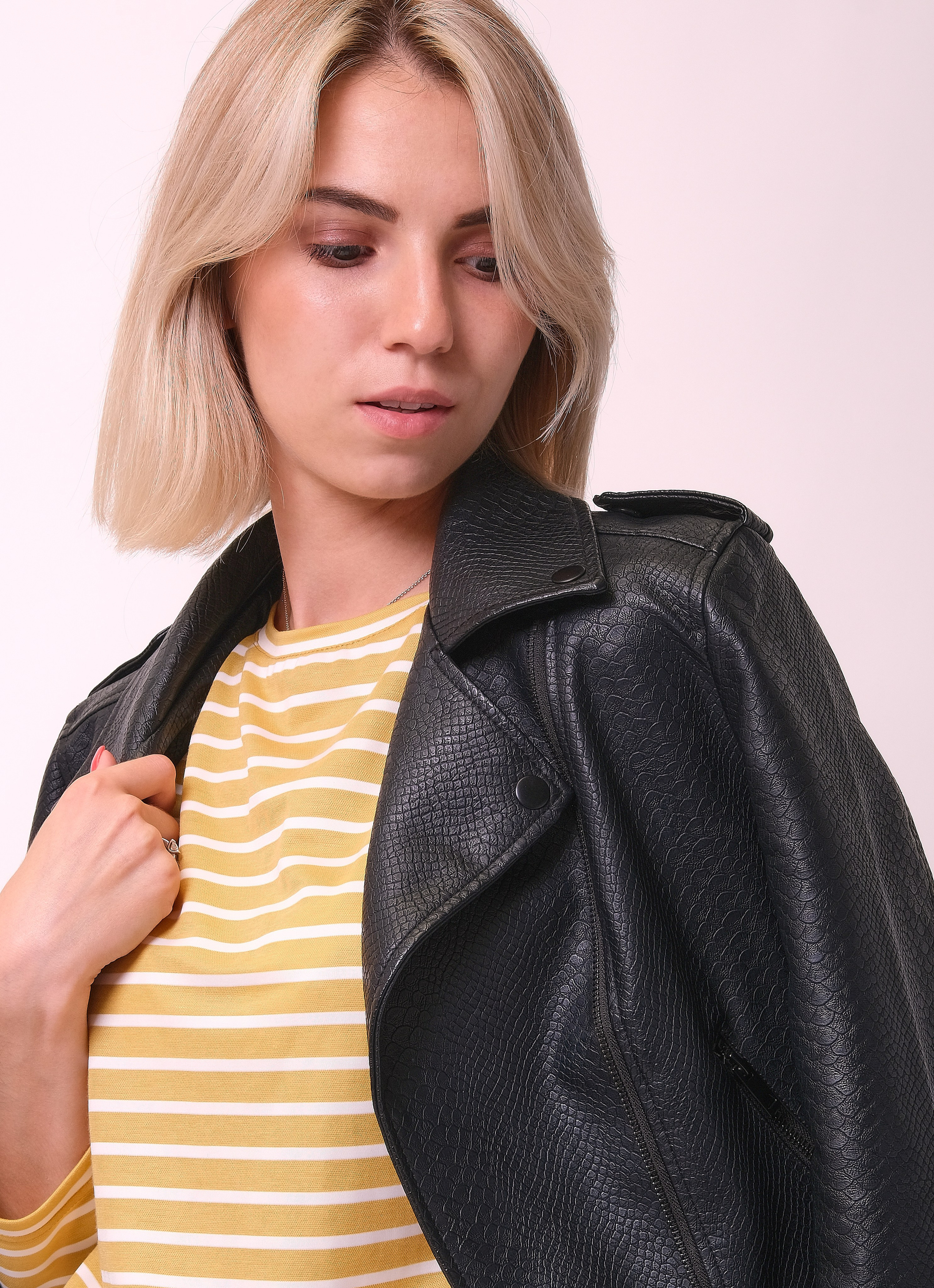 Фотоальбом с красивыми девушками (Часть 3)