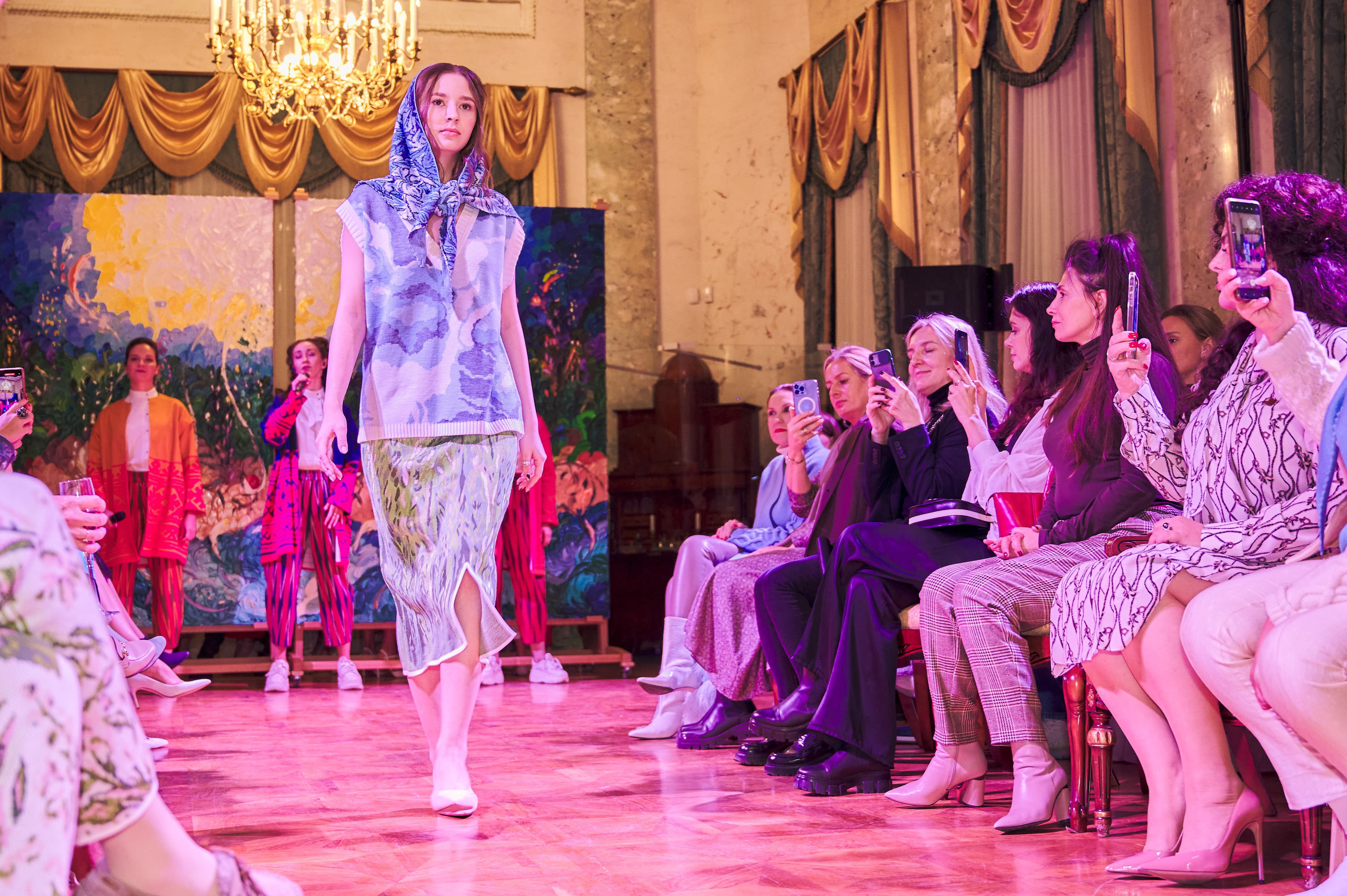 21.09.22 Люблино — Показ коллекции платьев. Никита Хохловский фото и видео продакшн