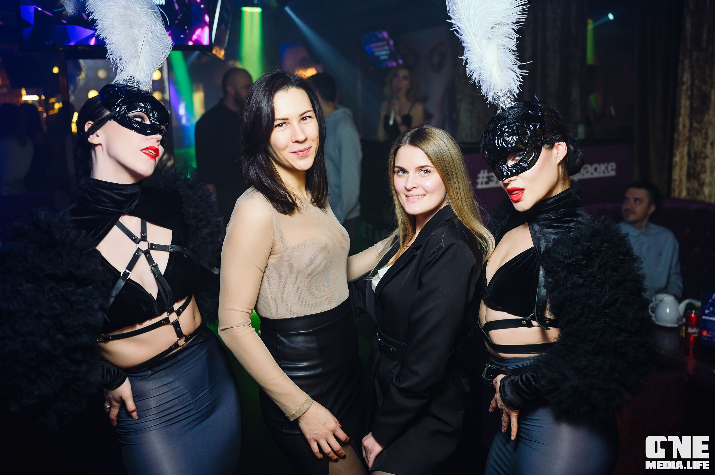 Фотоотчет из караоке-клуба Эйфория. One Media Life: фоторепортажи, фотоотчеты с мероприятий и заведений