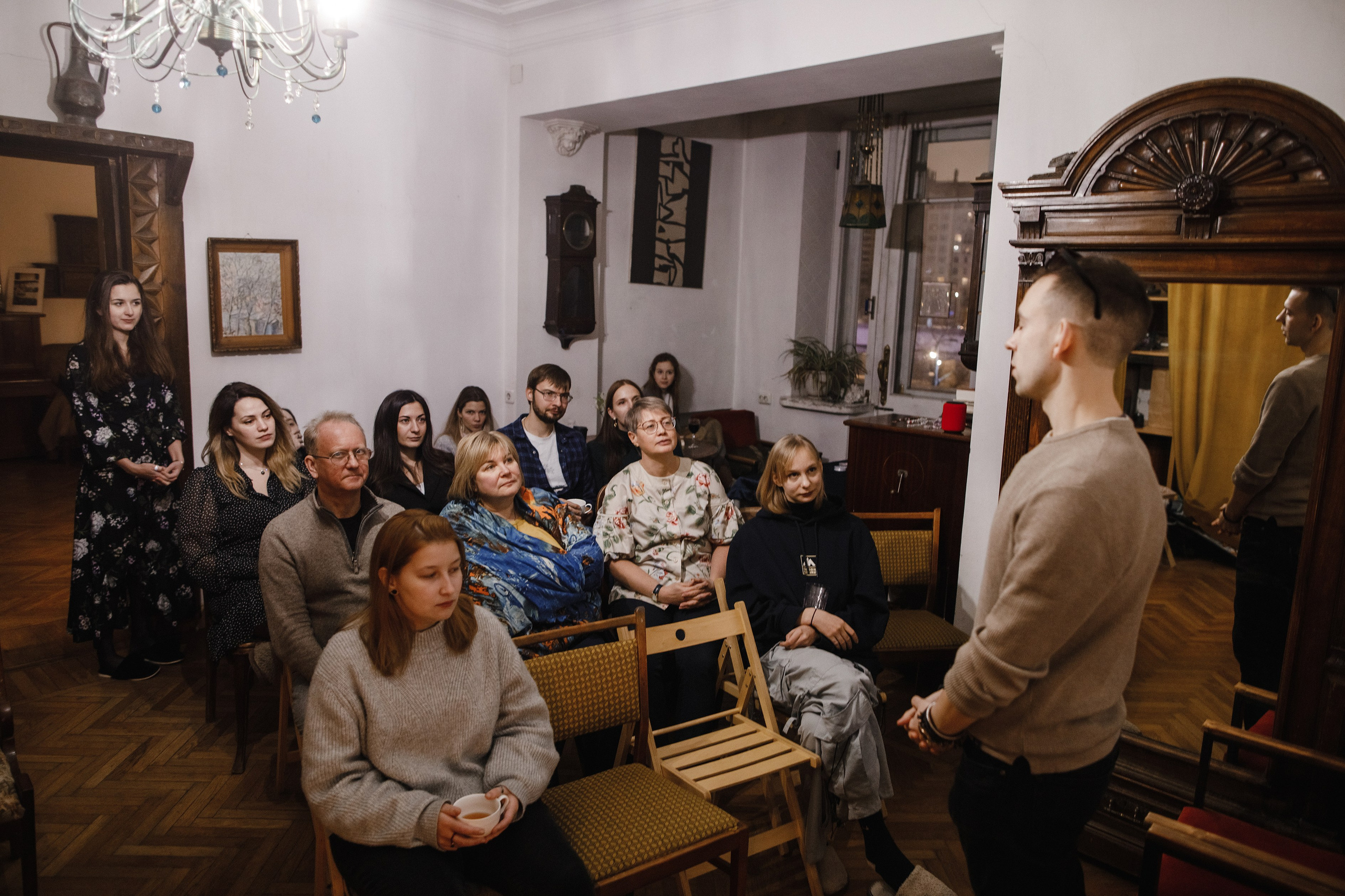 19.11.2022 // День нежности. Фотовыставки serebro.gallery, в которых автором можешь стать ты! | Москва