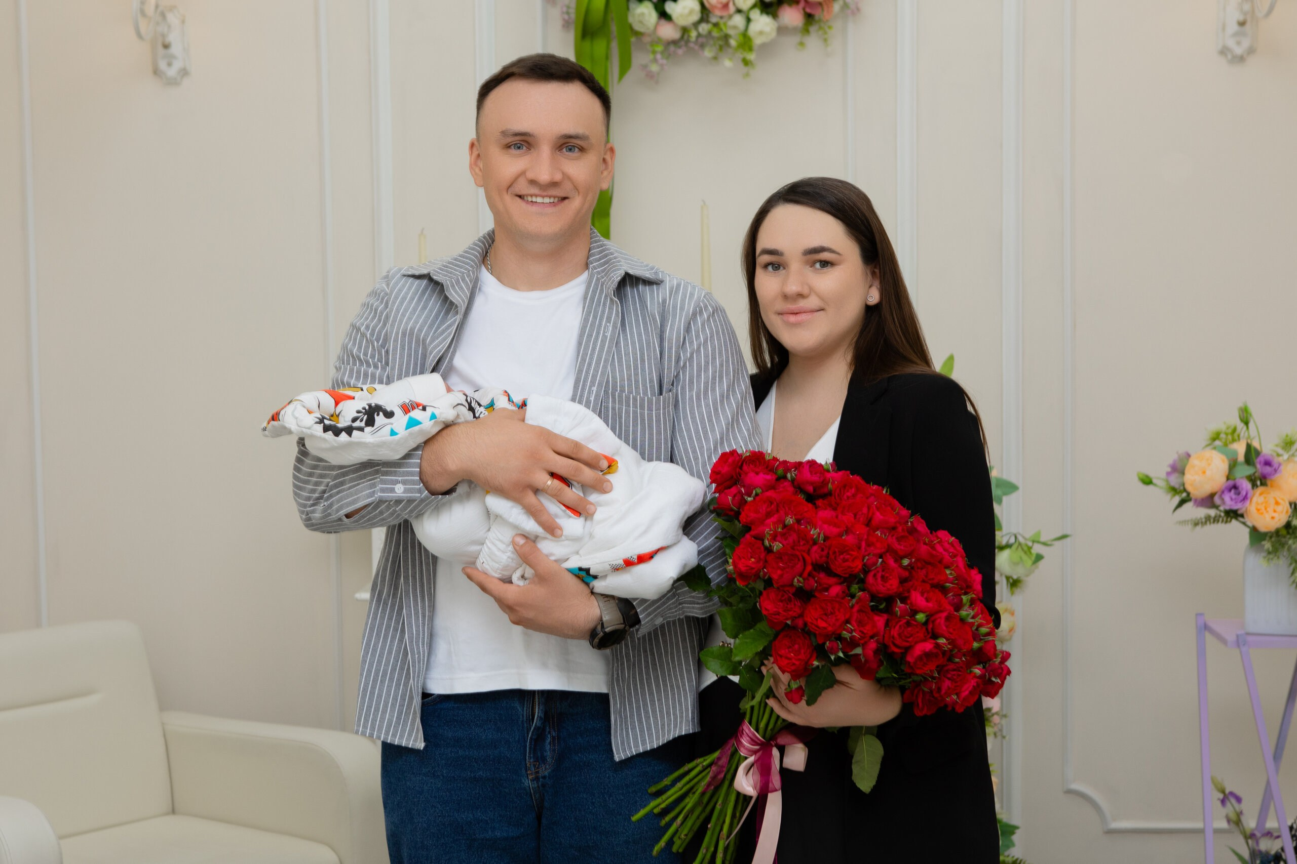Долгожданная выписка. Фотослужба «Малютка» в Наро-Фоминском перинатальном центре — сохраняем главные мгновения семьи и создаём премиальные фотокниги