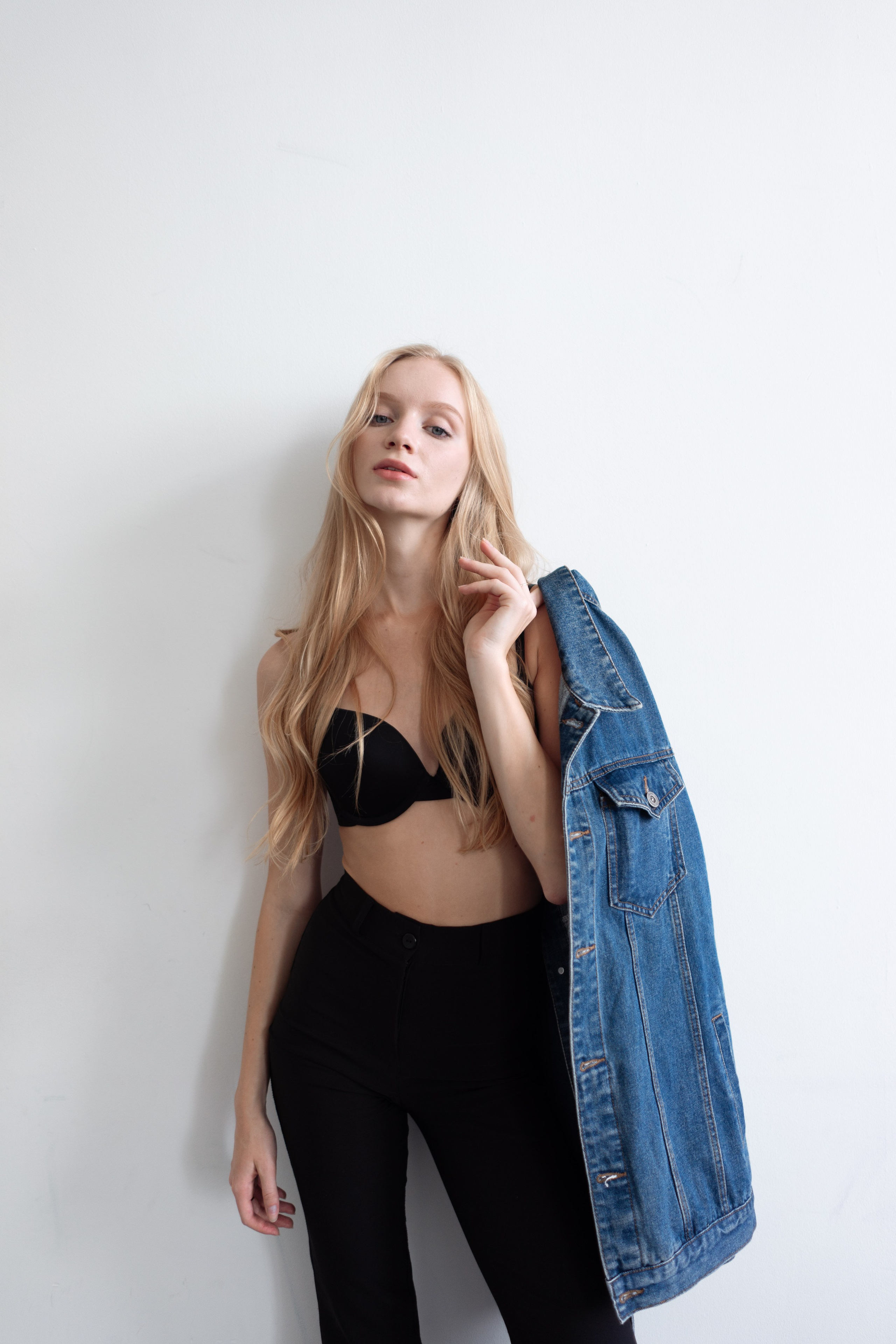 Модельные тесты и творческая съёмка в Москве. Портреты студия Москва. Модельные тесты. Lovestory студия в Москве. Женсий фотограф