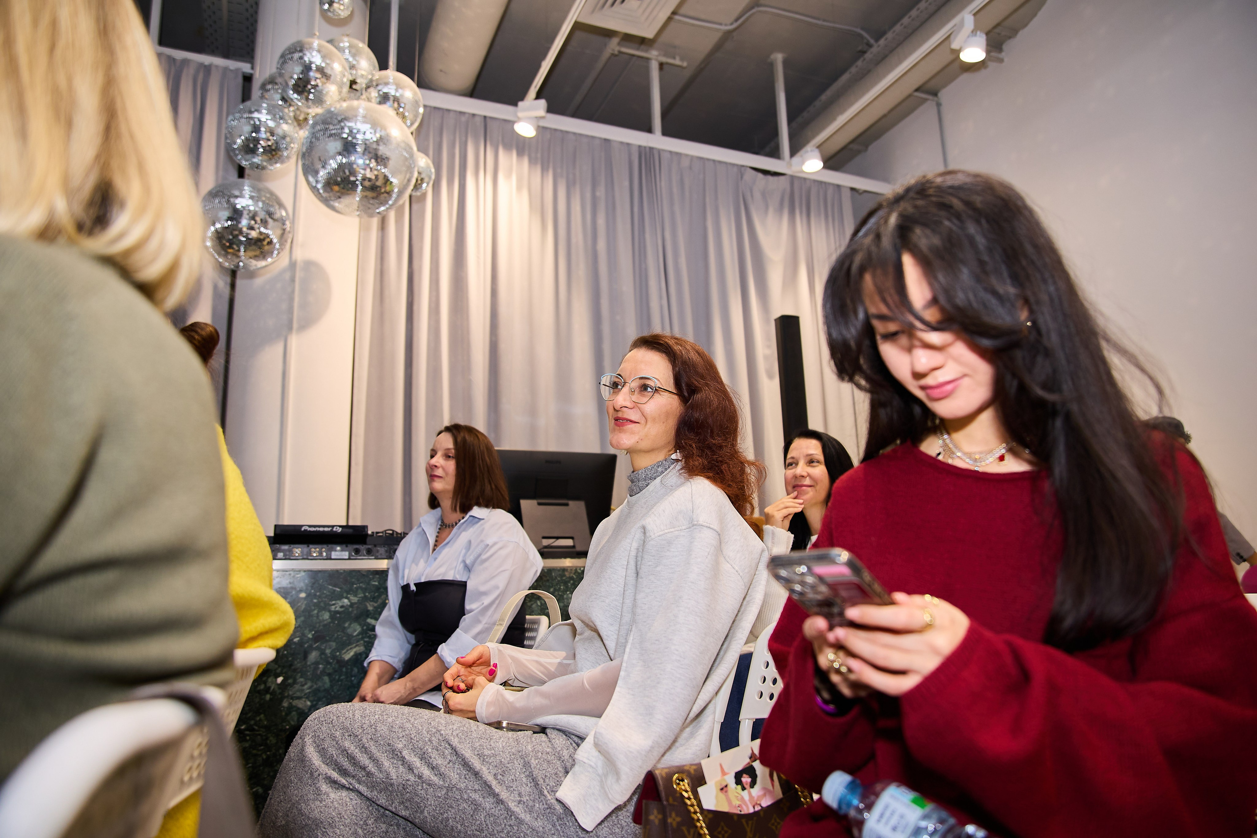 Презентация Povod. Фотограф Вика Винваг. Москва