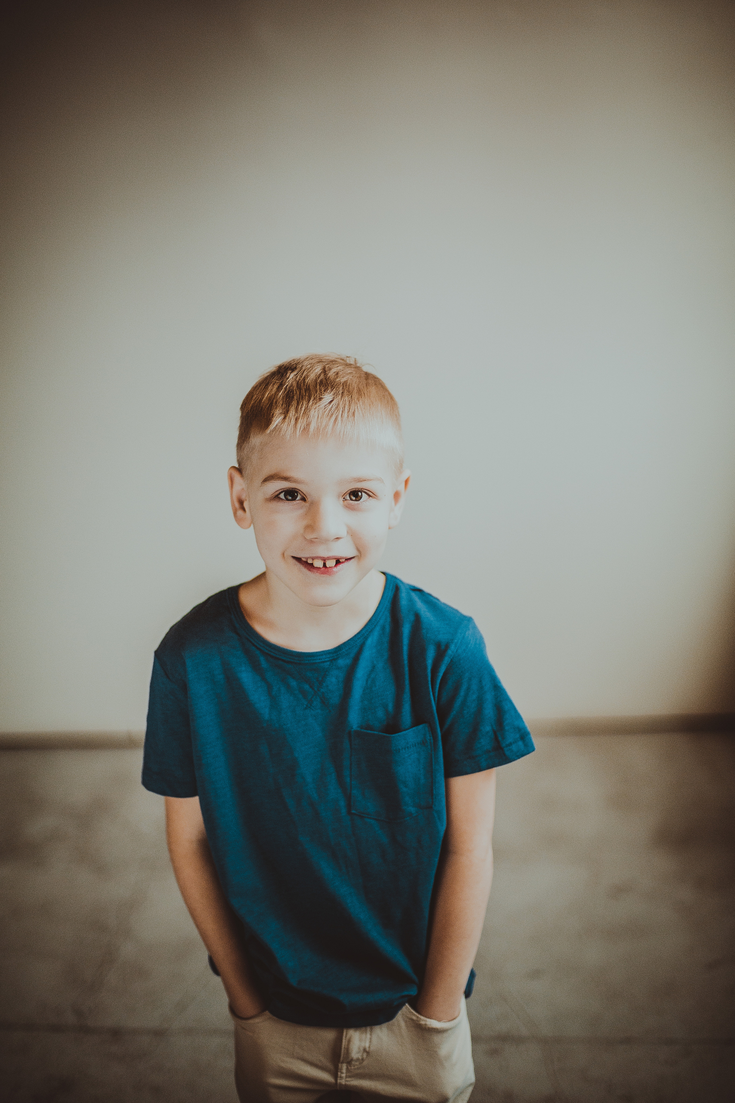 Студийная фотосессия мамы с мужем и сыном. Детский, свадебный и семейный фотограф Юлия Курбатова, Санкт-Петербург