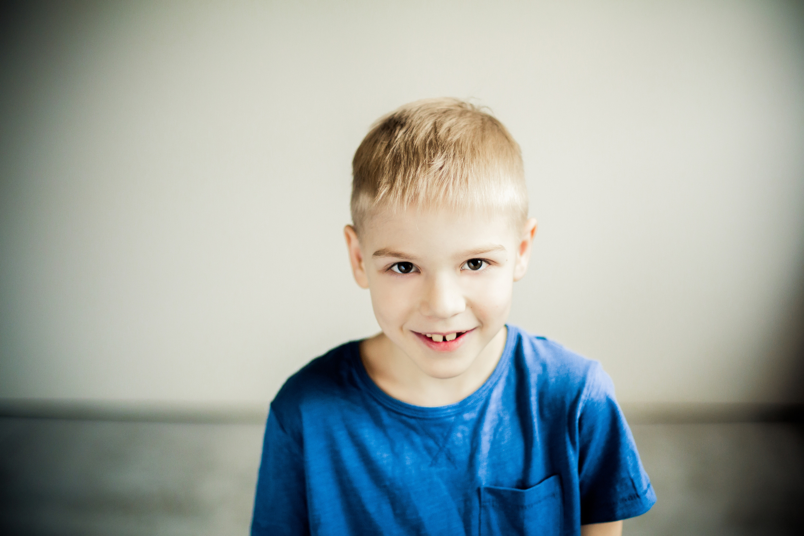 Студийная фотосессия мамы с мужем и сыном. Детский, свадебный и семейный фотограф Юлия Курбатова, Санкт-Петербург