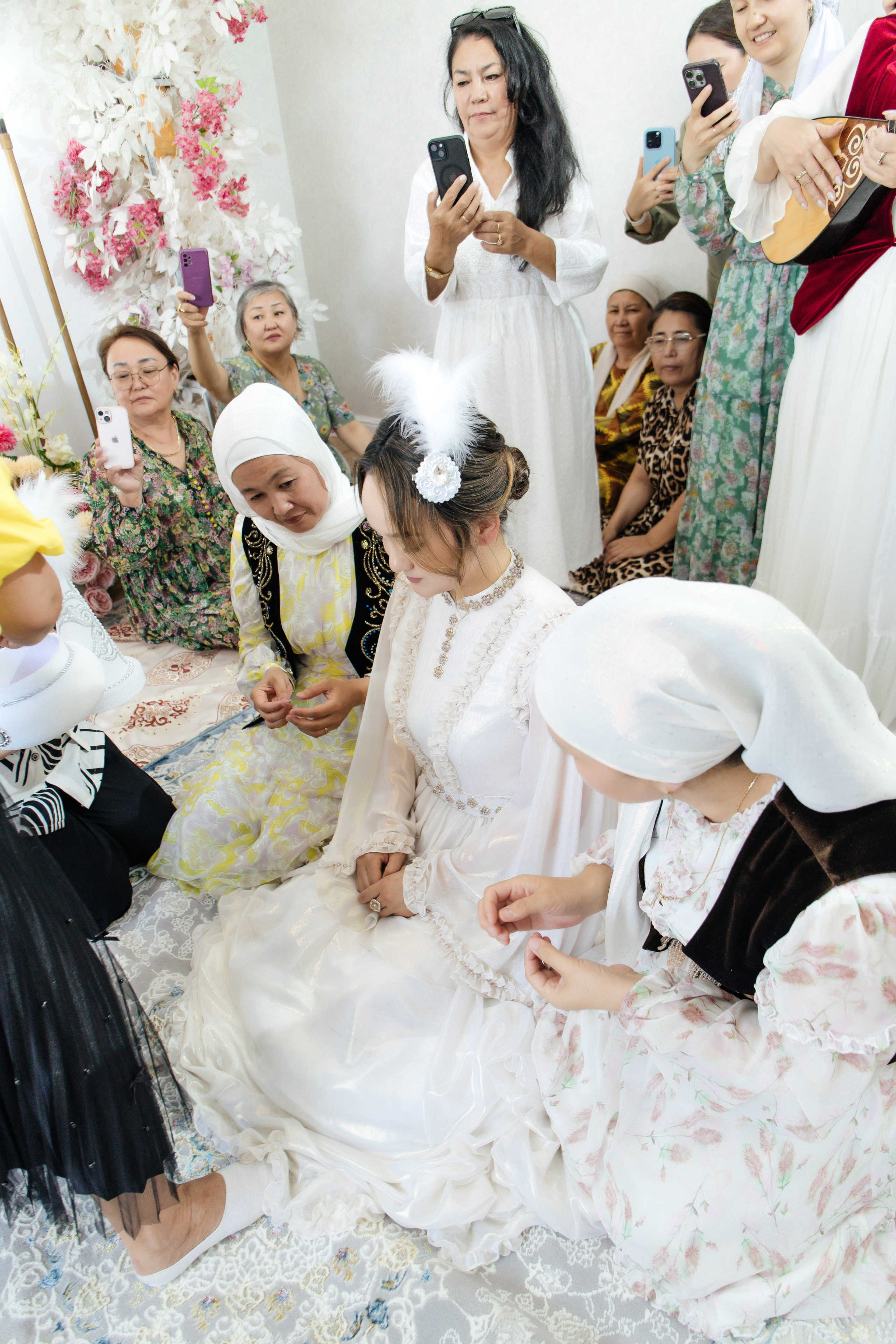 Moldir — syrğa salu. Wedding and Love story Photographer